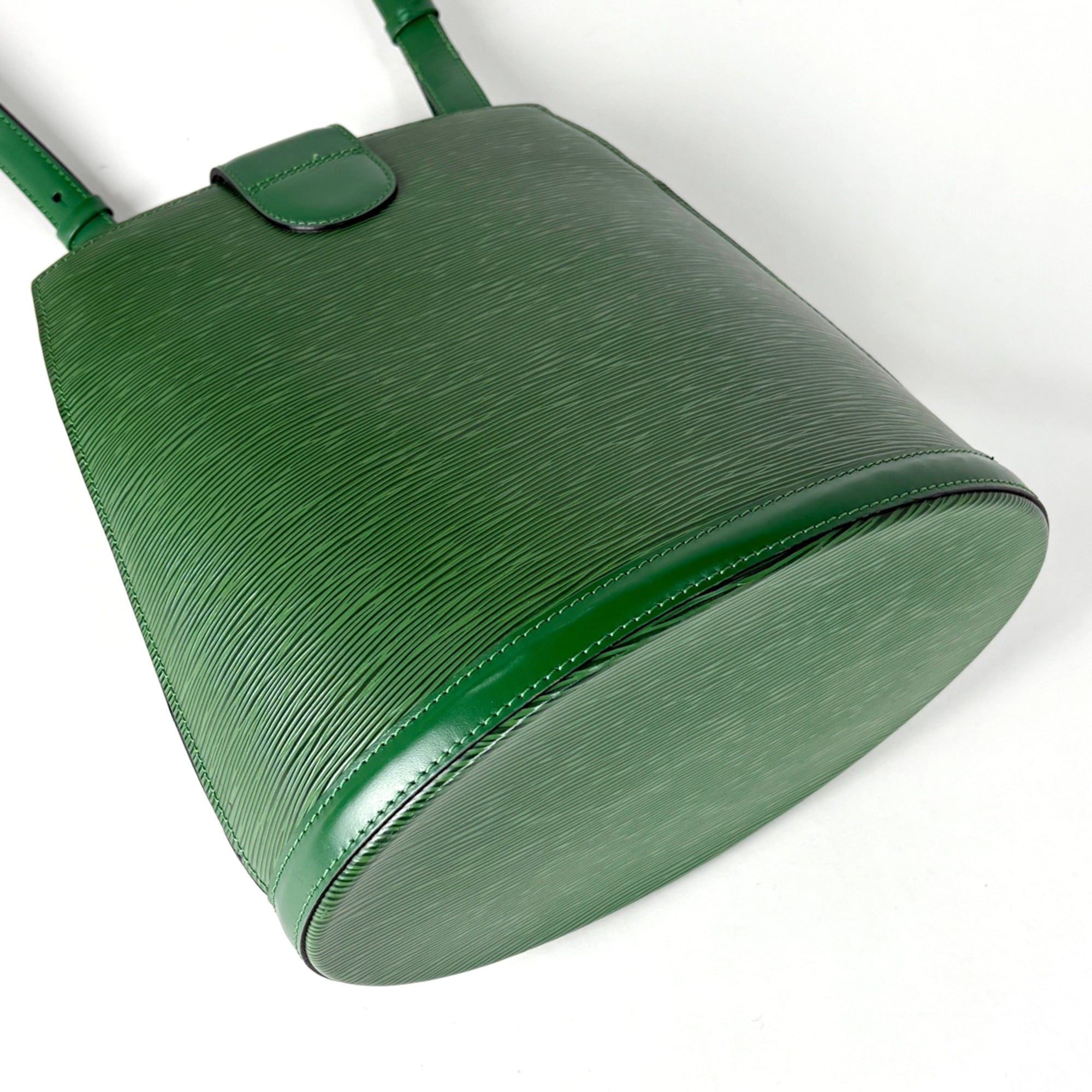 Louis Vuitton Borneo Green Epi Leather Shoulder Bag (Pre-Owned)