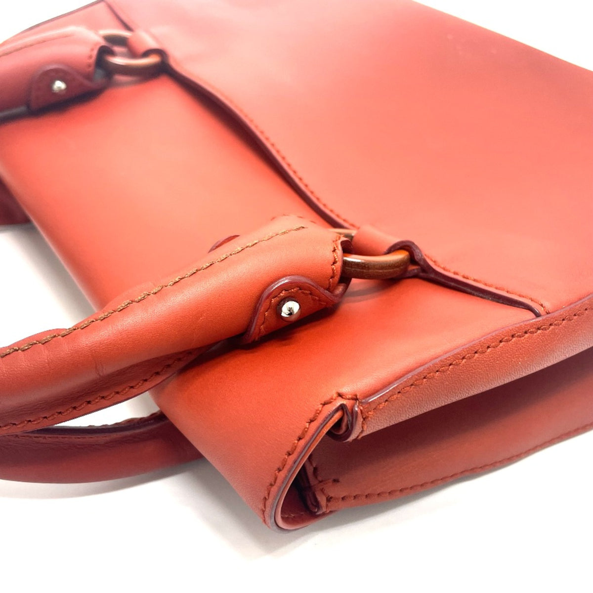 Salvatore Ferragamo Red Leather Handbag (Pre-Owned)