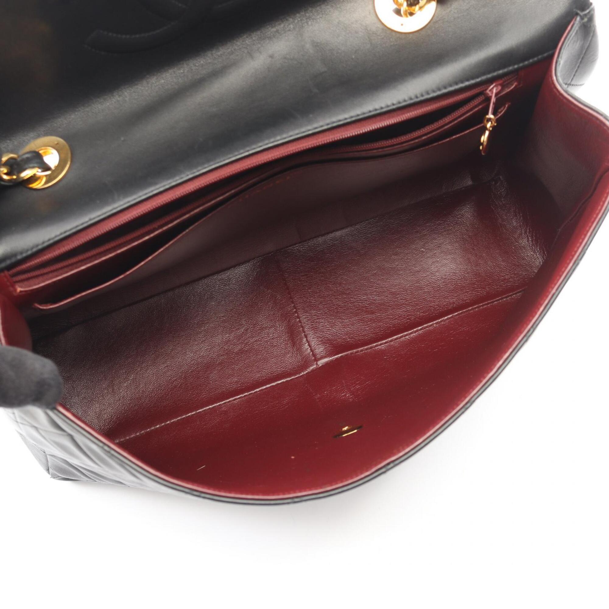 Chanel Black Leather Handbag Shoulder Bag (Pre-Owned)