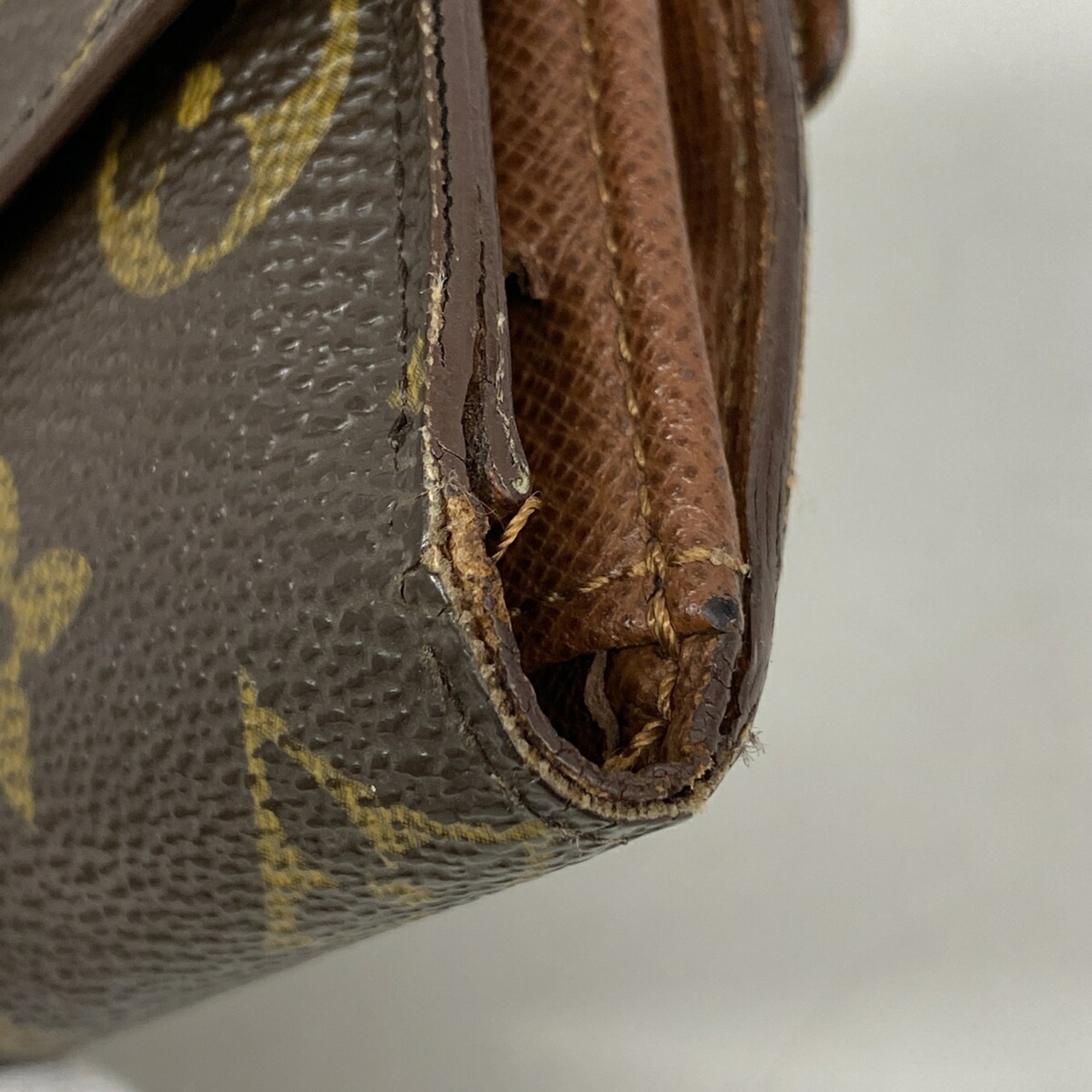 Louis Vuitton Brown Wallet (Tri-Fold) (Pre-Owned)