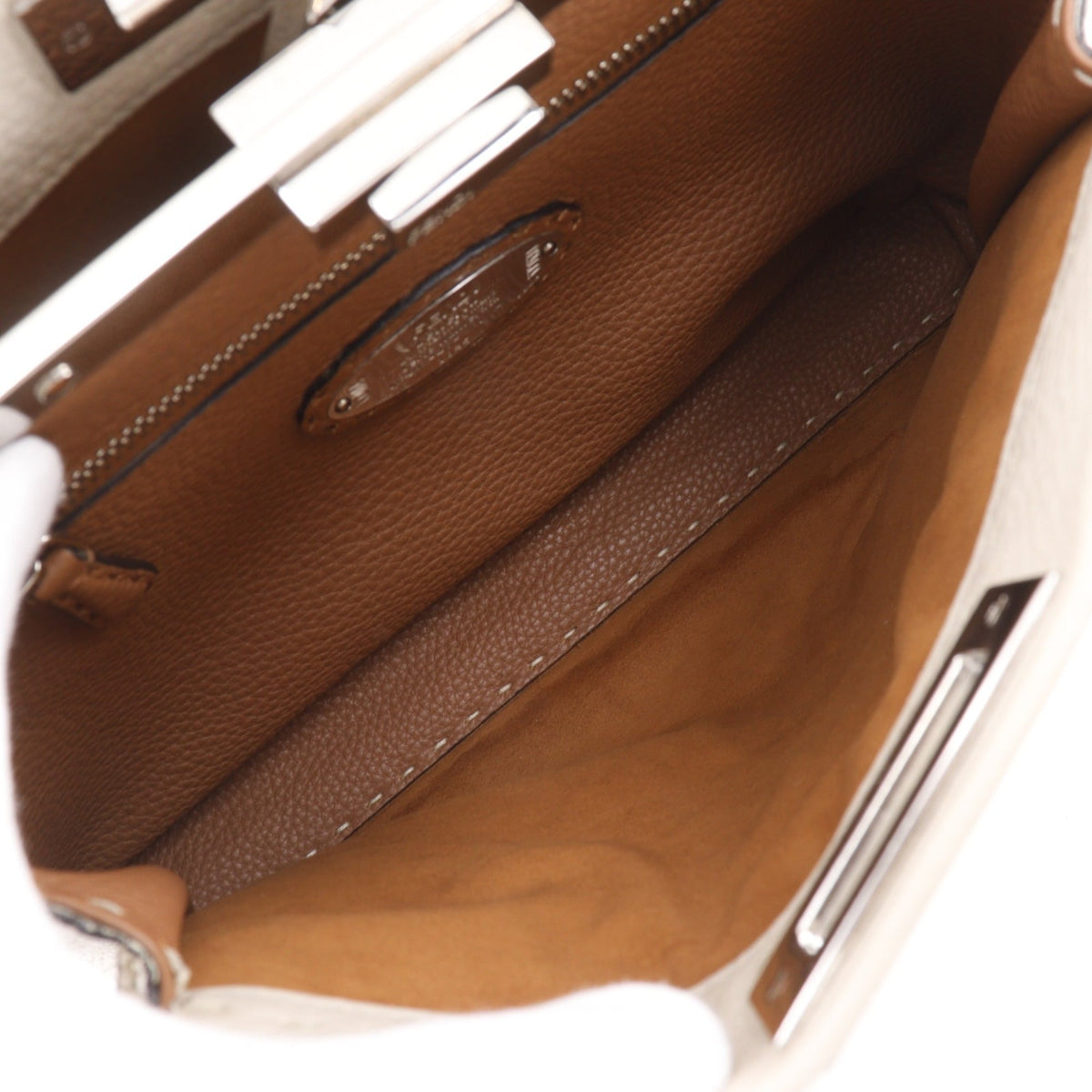 Fendi Peekaboo Light Gray Leather Handbag (Pre-Owned)