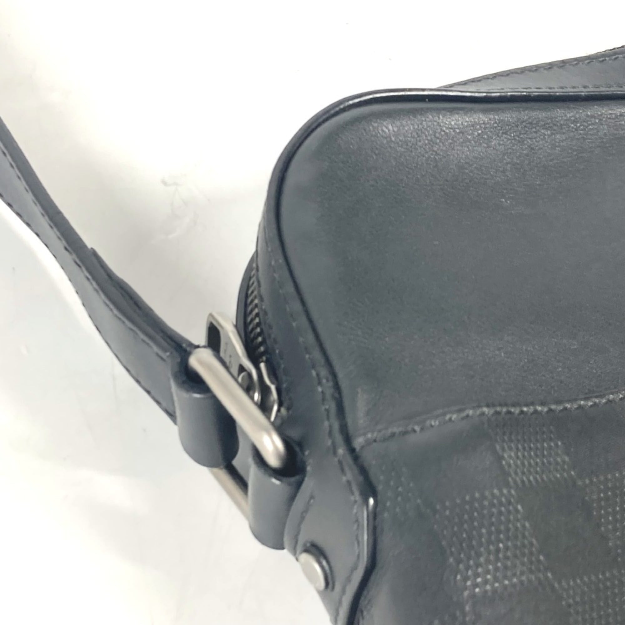 Louis Vuitton Black Galle Onyx Damier Infini Pochette Shoulder Bag (Pre-Owned)