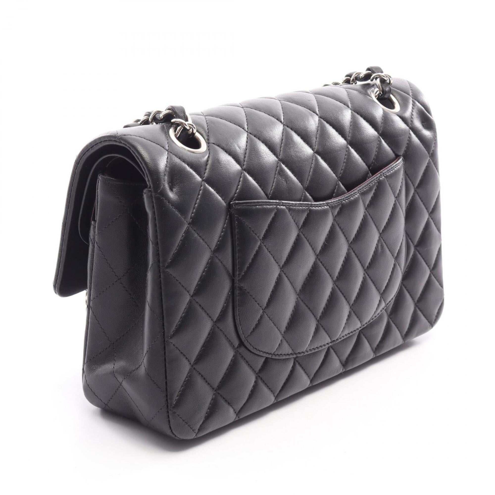 Chanel Black Leather Handbag Shoulder Bag (Pre-Owned)