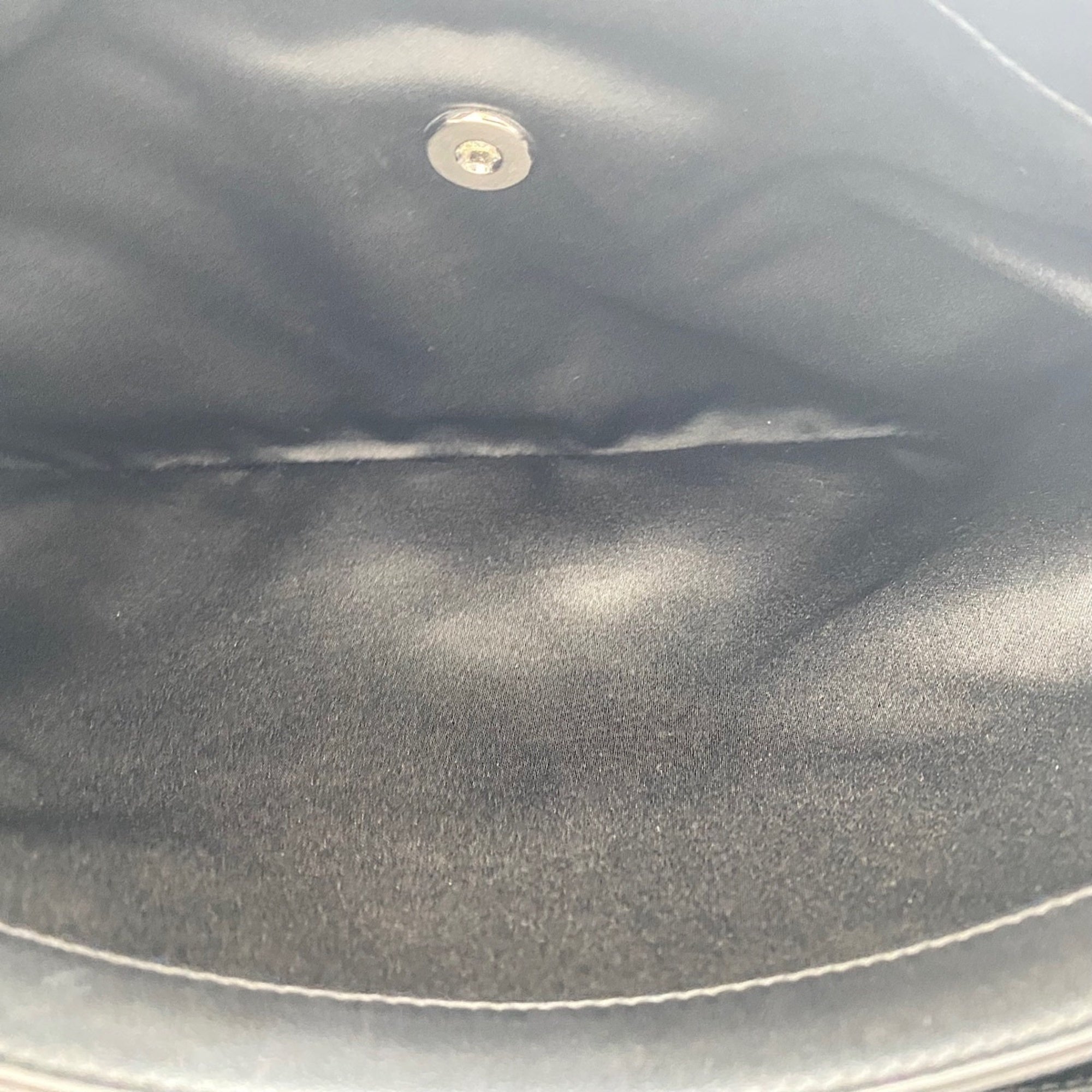 Chanel Black Shoulder Bag (Pre-Owned)