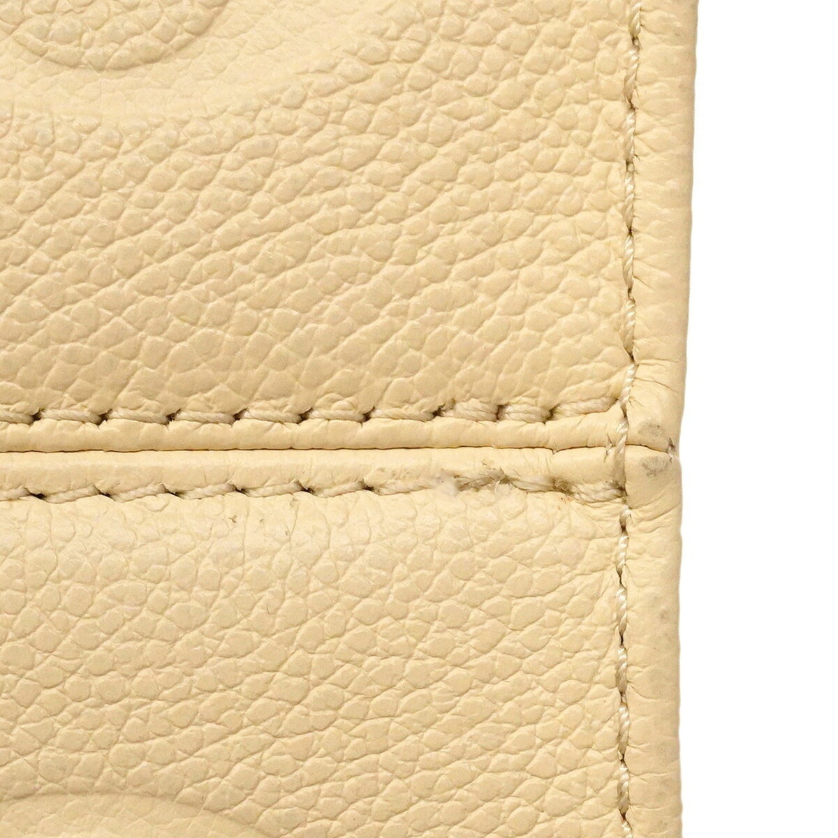 Louis Vuitton Cream Handbag (Pre-Owned)