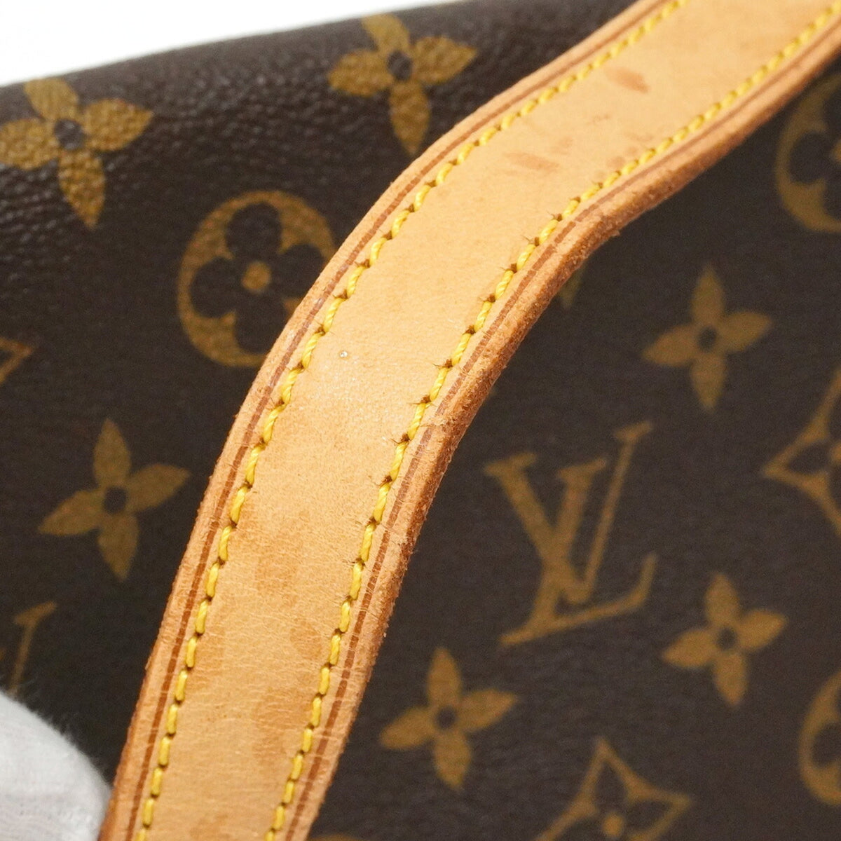 Louis Vuitton Brown Shoulder Bag (Pre-Owned)