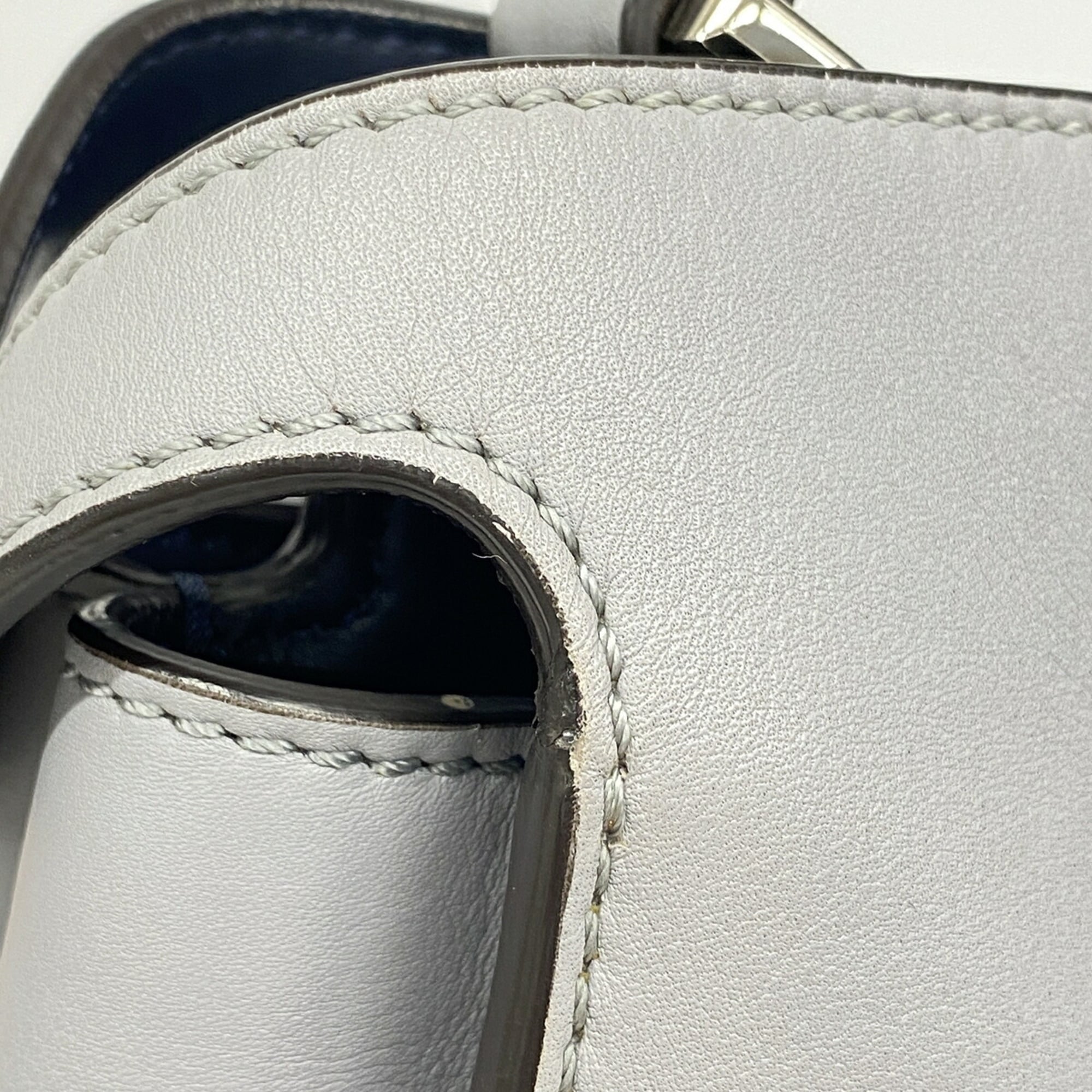Fendi Gray Leather Handbag (Pre-Owned)
