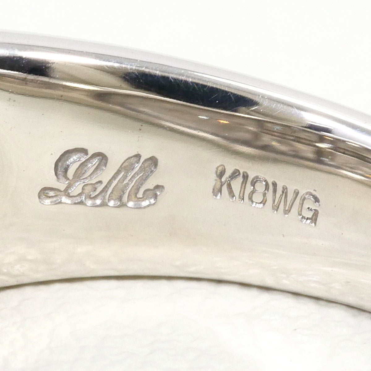 Unbranded White Gold White Gold (18K) Band Ring (Pre-Owned)