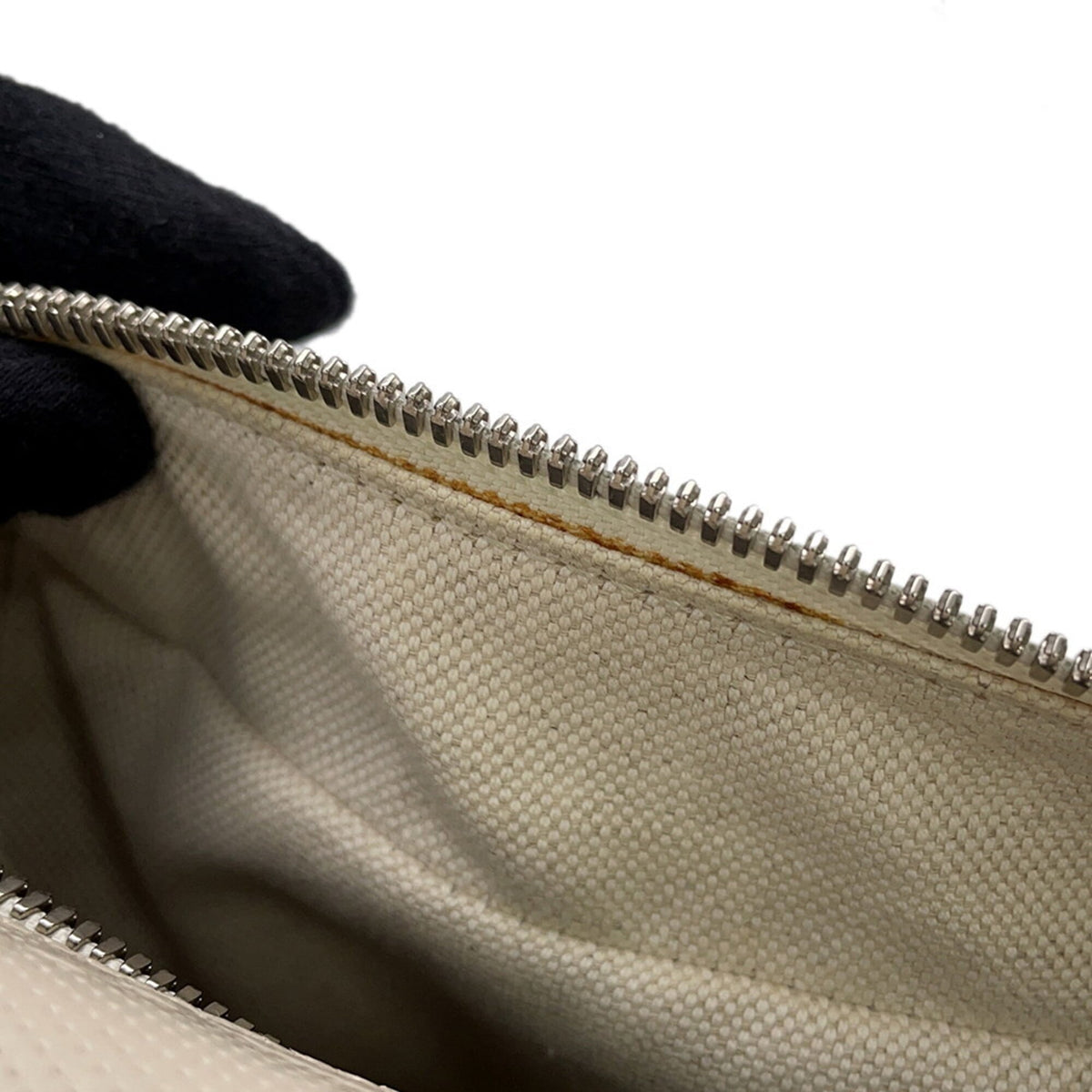 Gucci Ivory White Leather Handbag Shoulder Bag (Pre-Owned)
