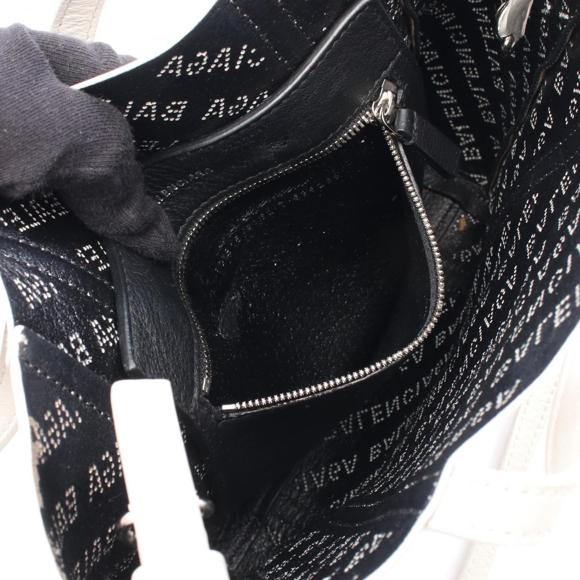 Balenciaga White Leather Tote Bag (Pre-Owned)