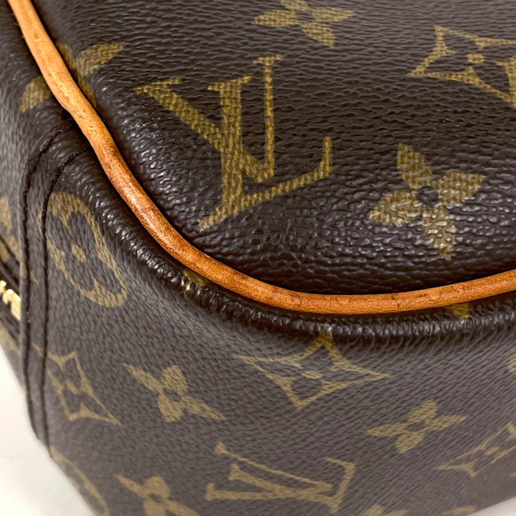 Louis Vuitton Brown Monogram Monogram Boston Bag (Pre-Owned)