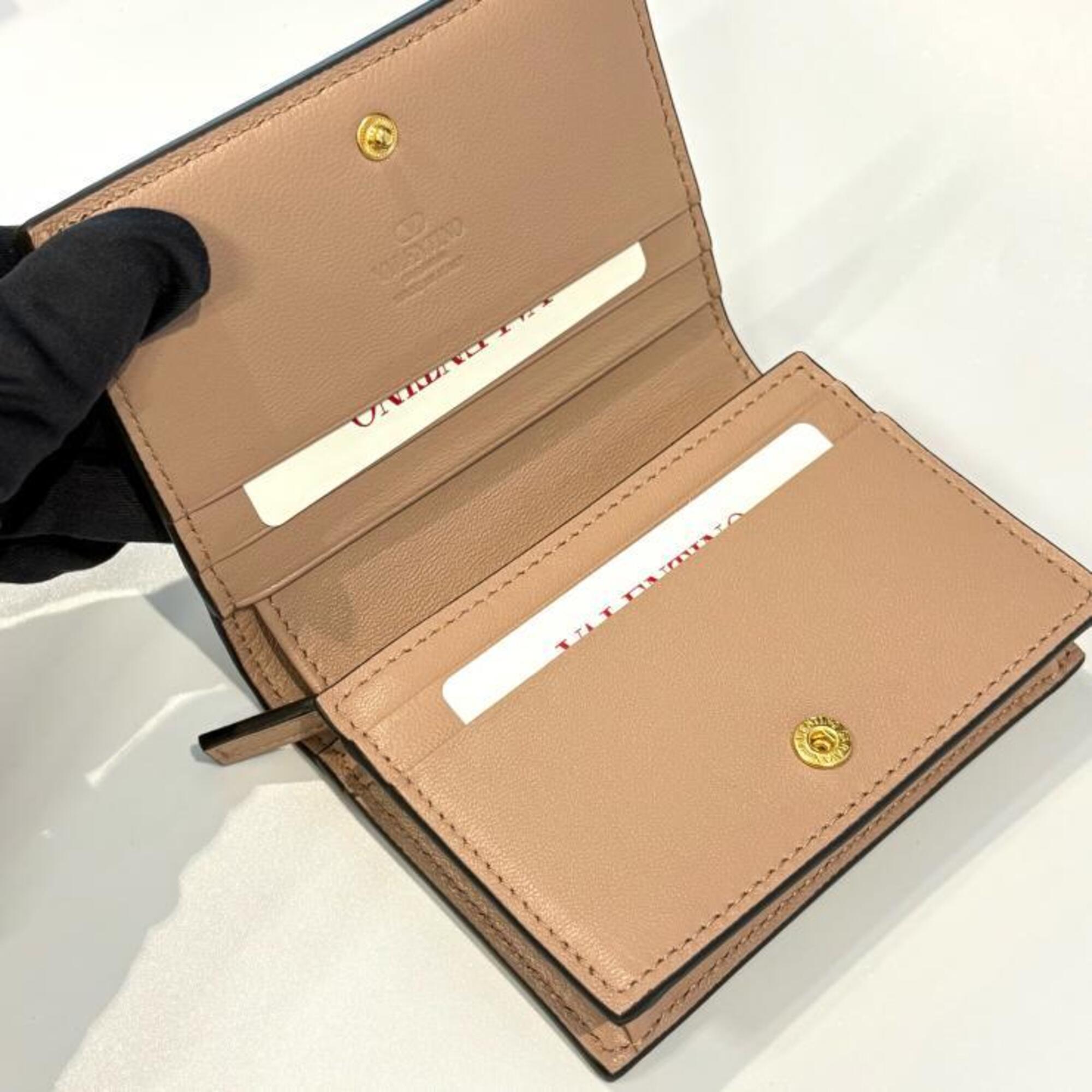 Valentino Beige Leather Wallet (Bi-Fold) (Pre-Owned)
