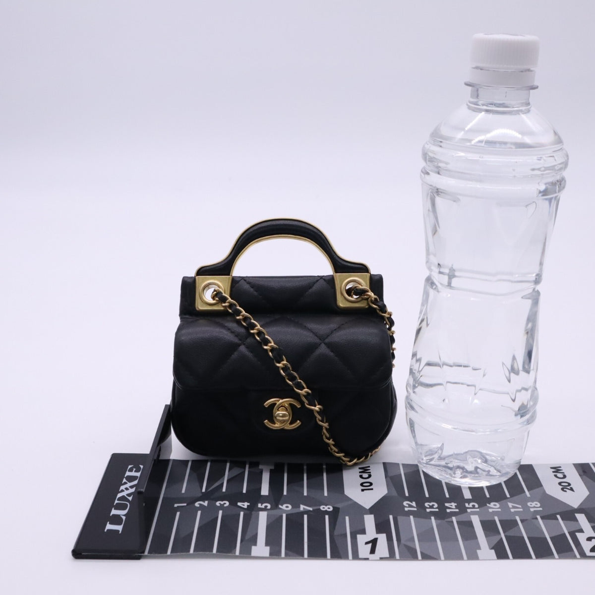 Chanel Matelasse Black Leather Chain/Shoulder Wallet (Pre-Owned)