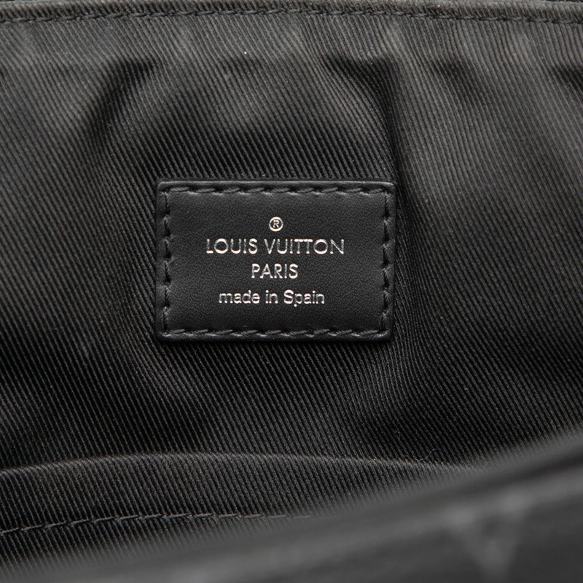 Louis Vuitton Black Pvc Leather Shoulder Bag (Pre-Owned)