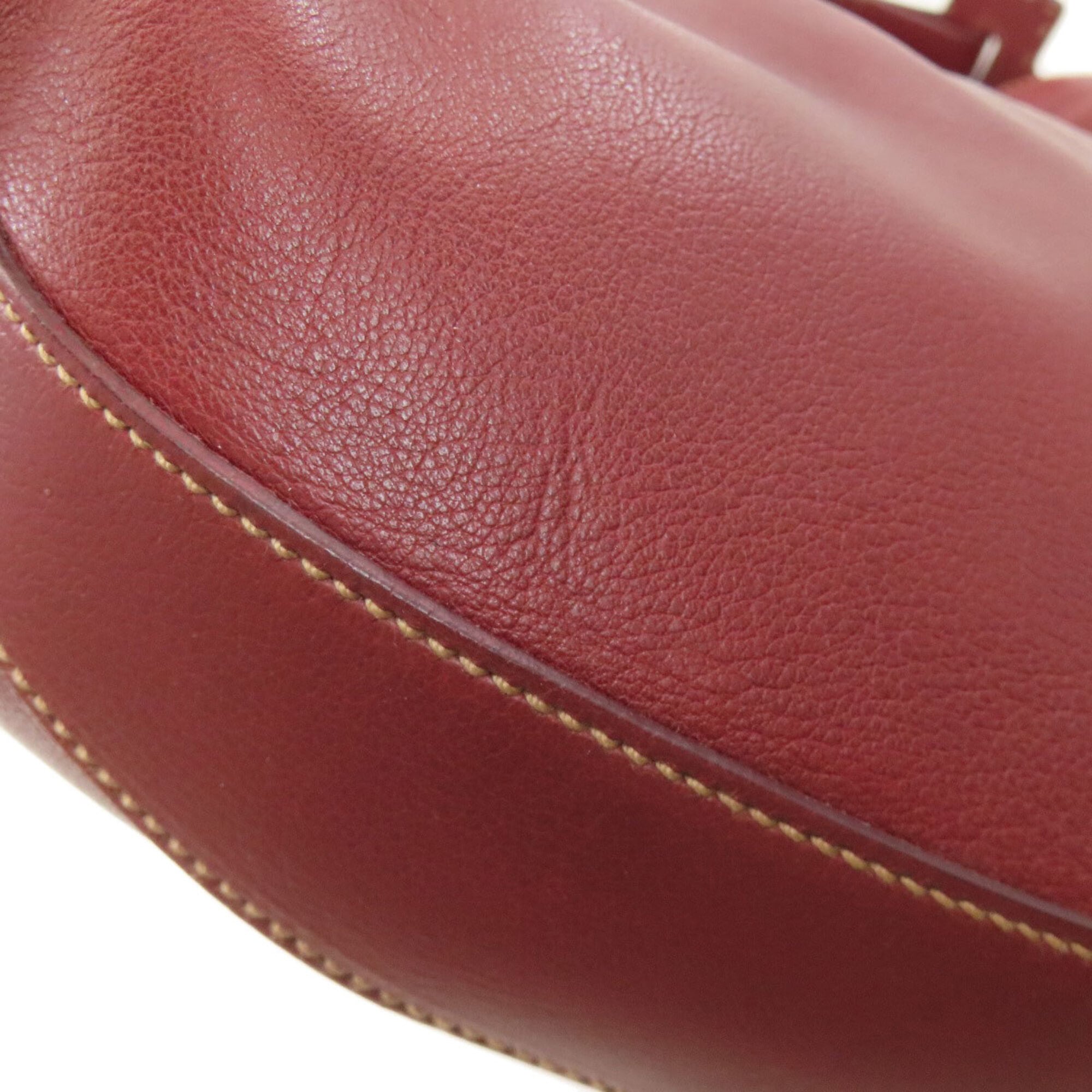 Salvatore Ferragamo Bordeaux Leather Shoulder Bag (Pre-Owned)