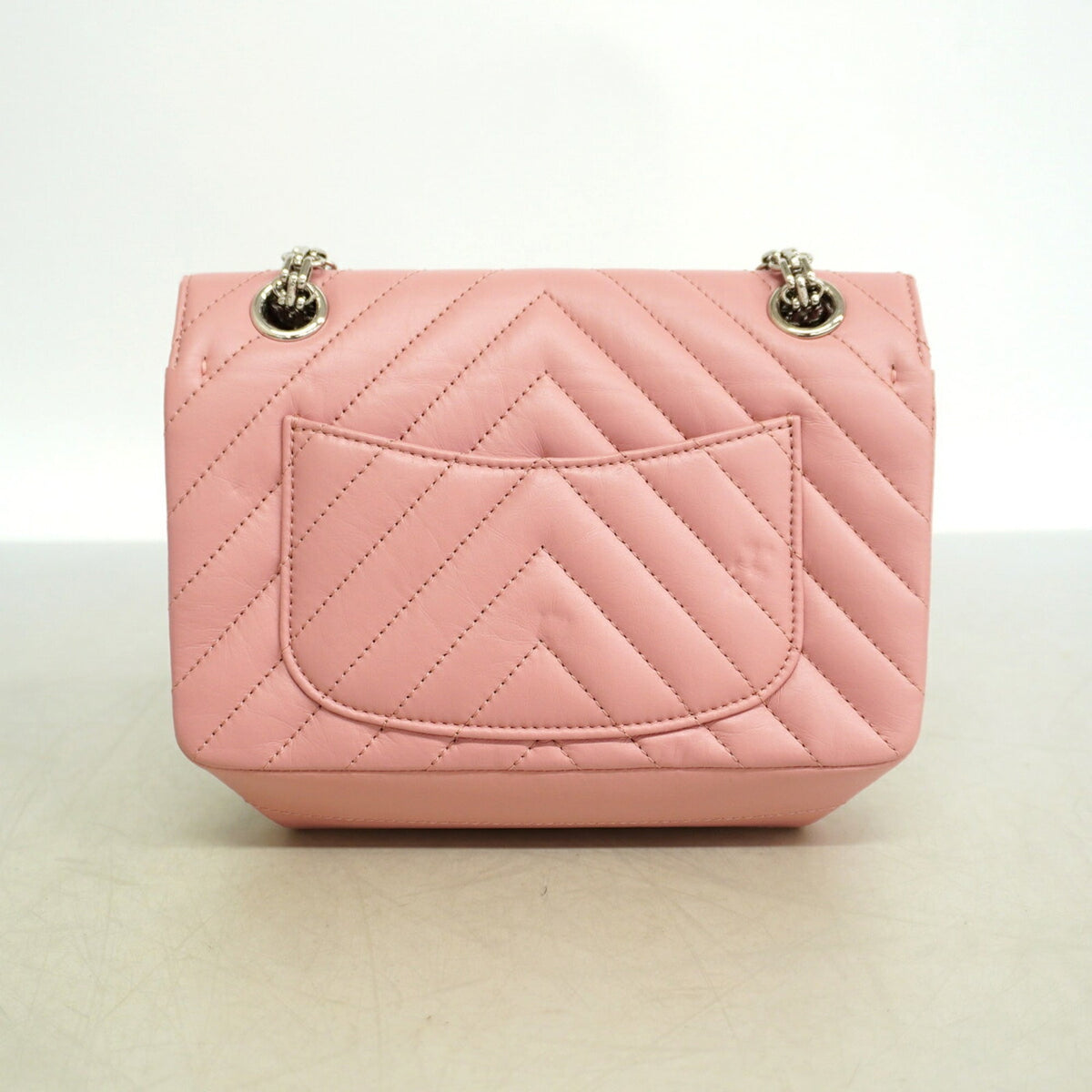 Chanel Pink Leather Shoulder Bag (Pre-Owned)