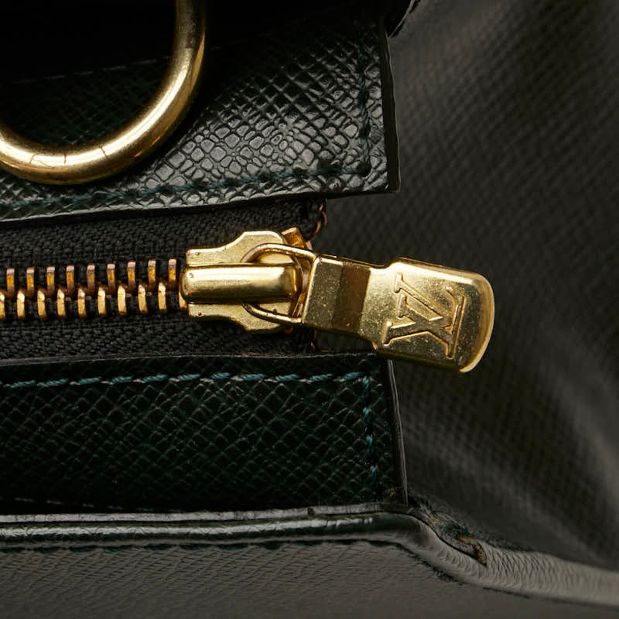 Louis Vuitton Episea Green Leather Handbag Shoulder Bag (Pre-Owned)