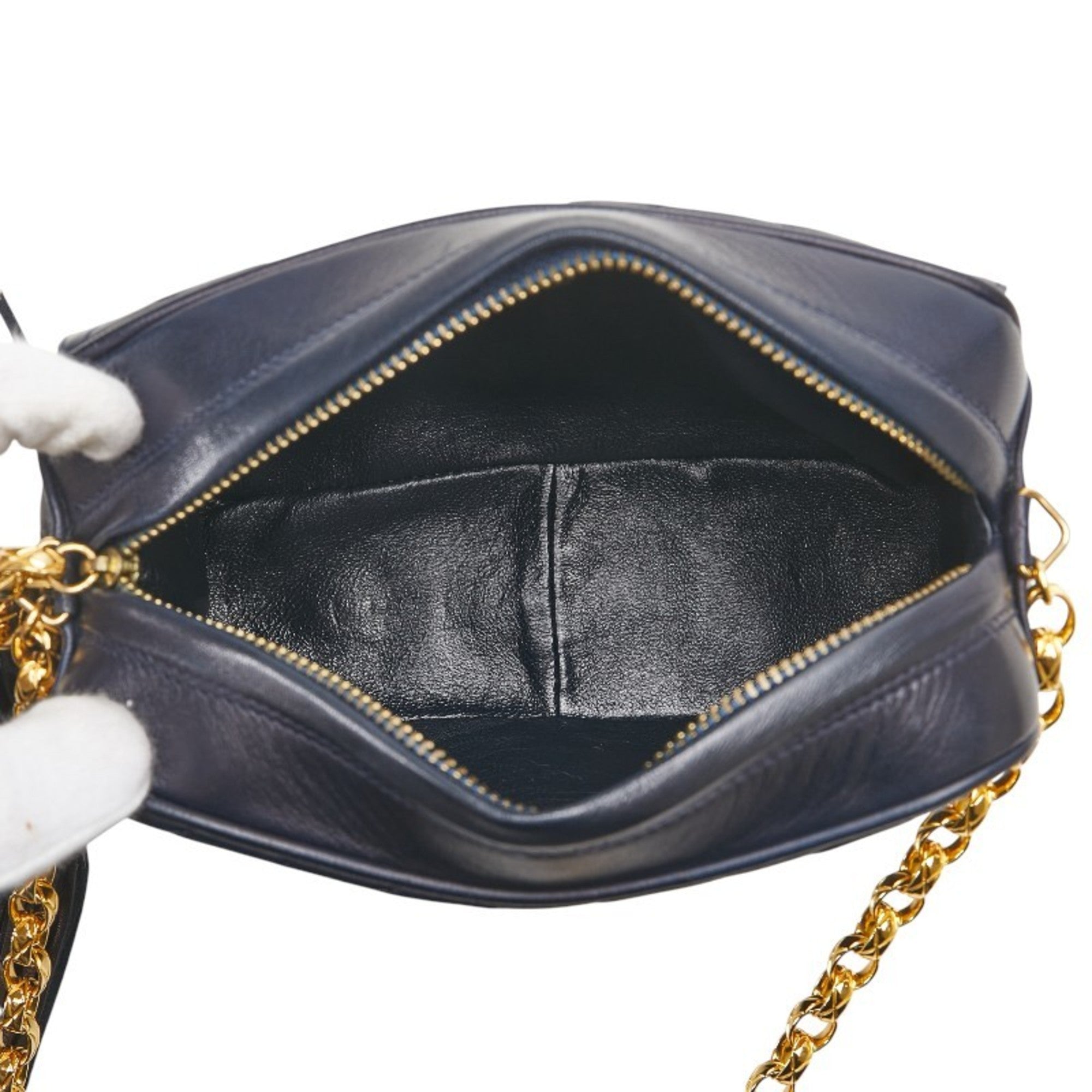 Chanel Matelasse Navy Leather Shoulder Bag (Pre-Owned)