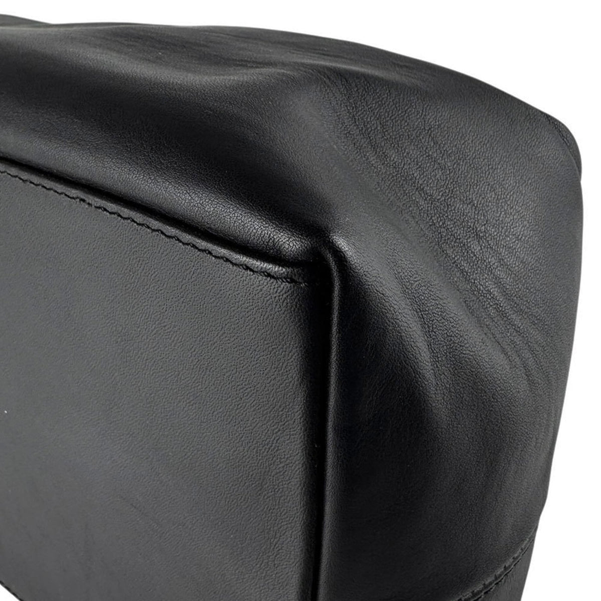 Bally Black Leather Handbag (Pre-Owned)