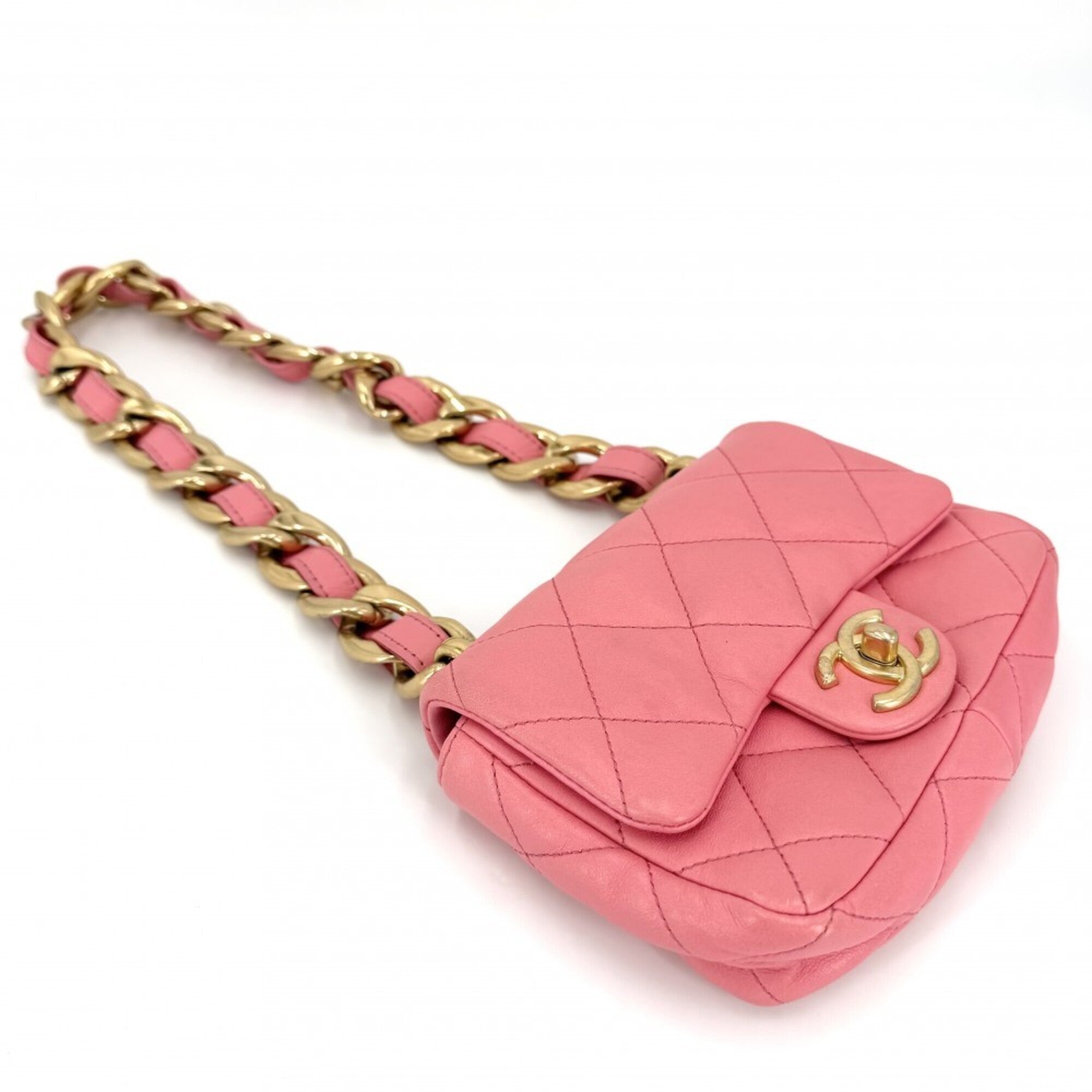 Chanel Pink Leather Shoulder Bag (Pre-Owned)