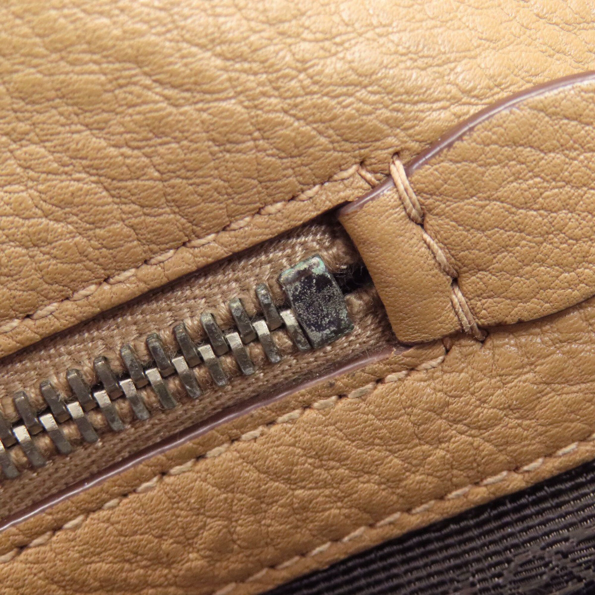 Prada Brown Leather Handbag (Pre-Owned)