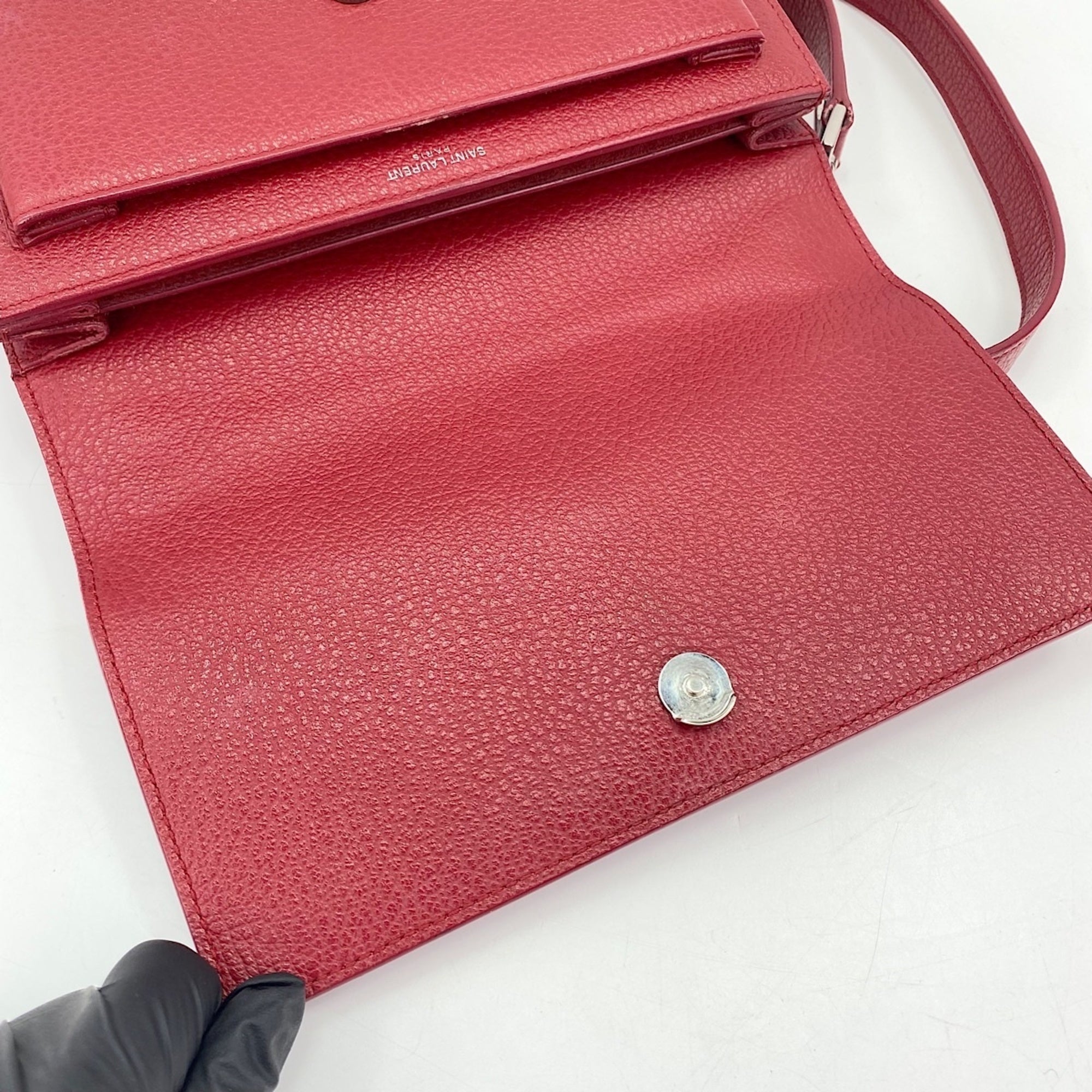 Yves Saint Laurent Red Color Wine Shoulder Bag (Pre-Owned)