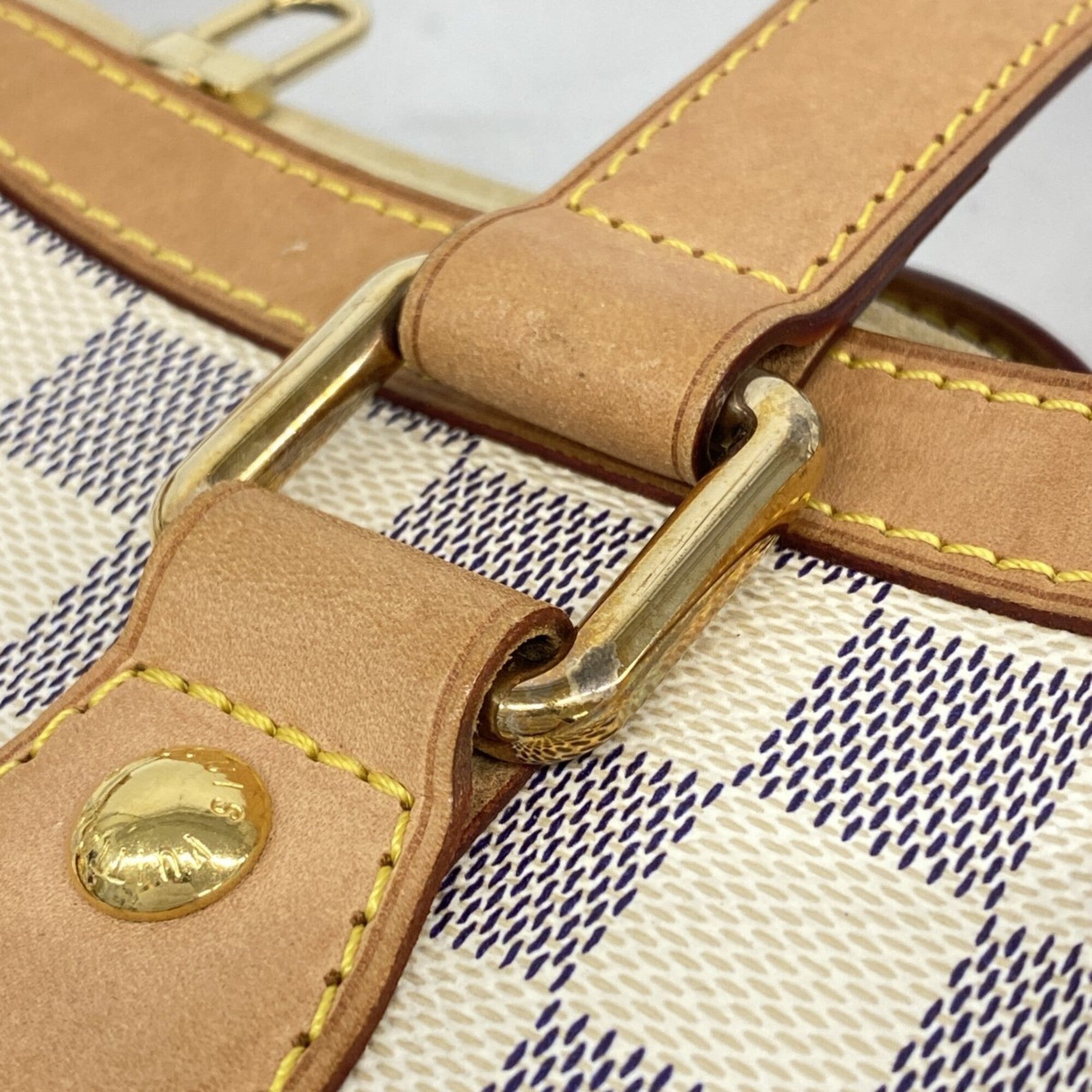 Louis Vuitton White Tote Bag (Pre-Owned)
