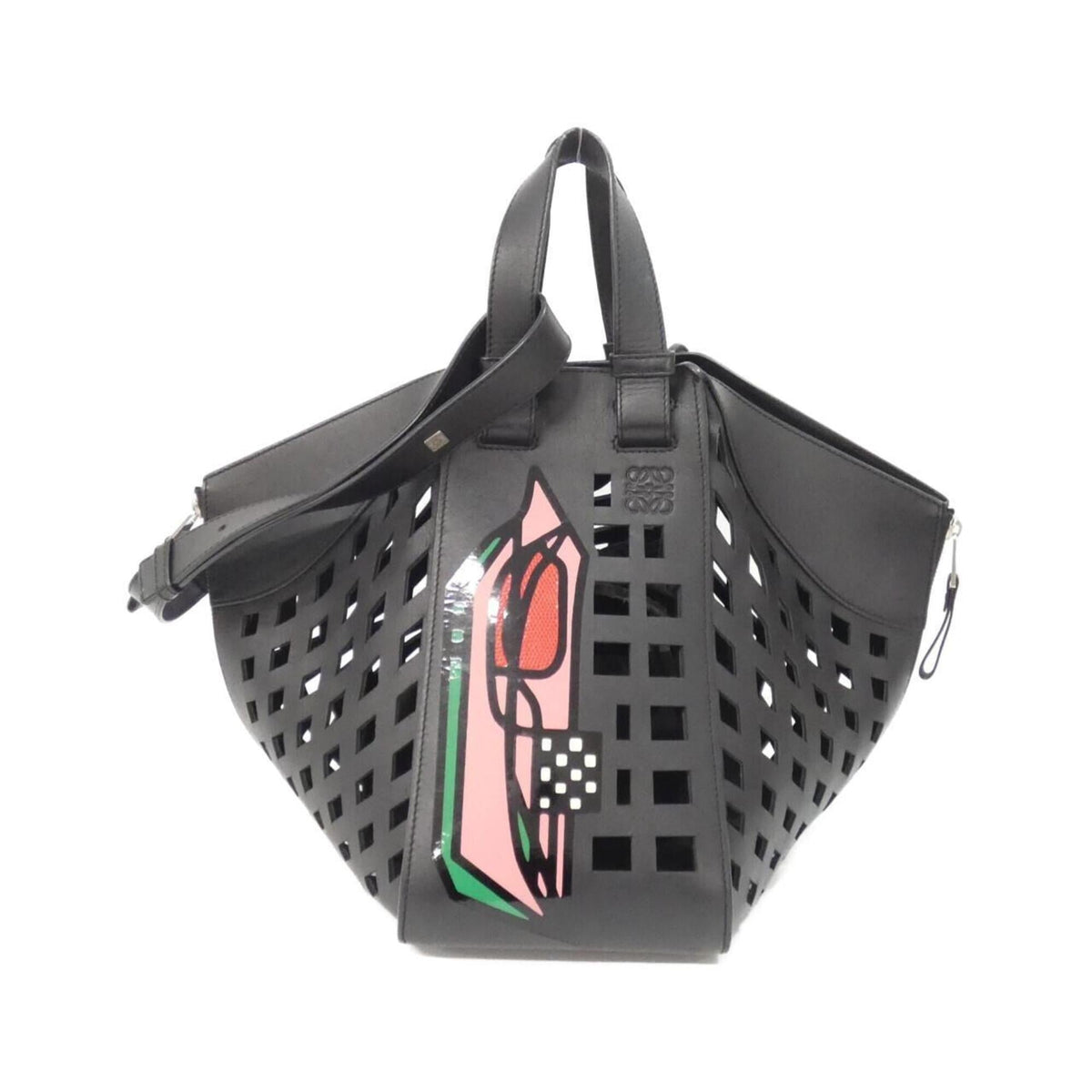Loewe Black Leather Pouch Shoulder Bag (Pre-Owned)
