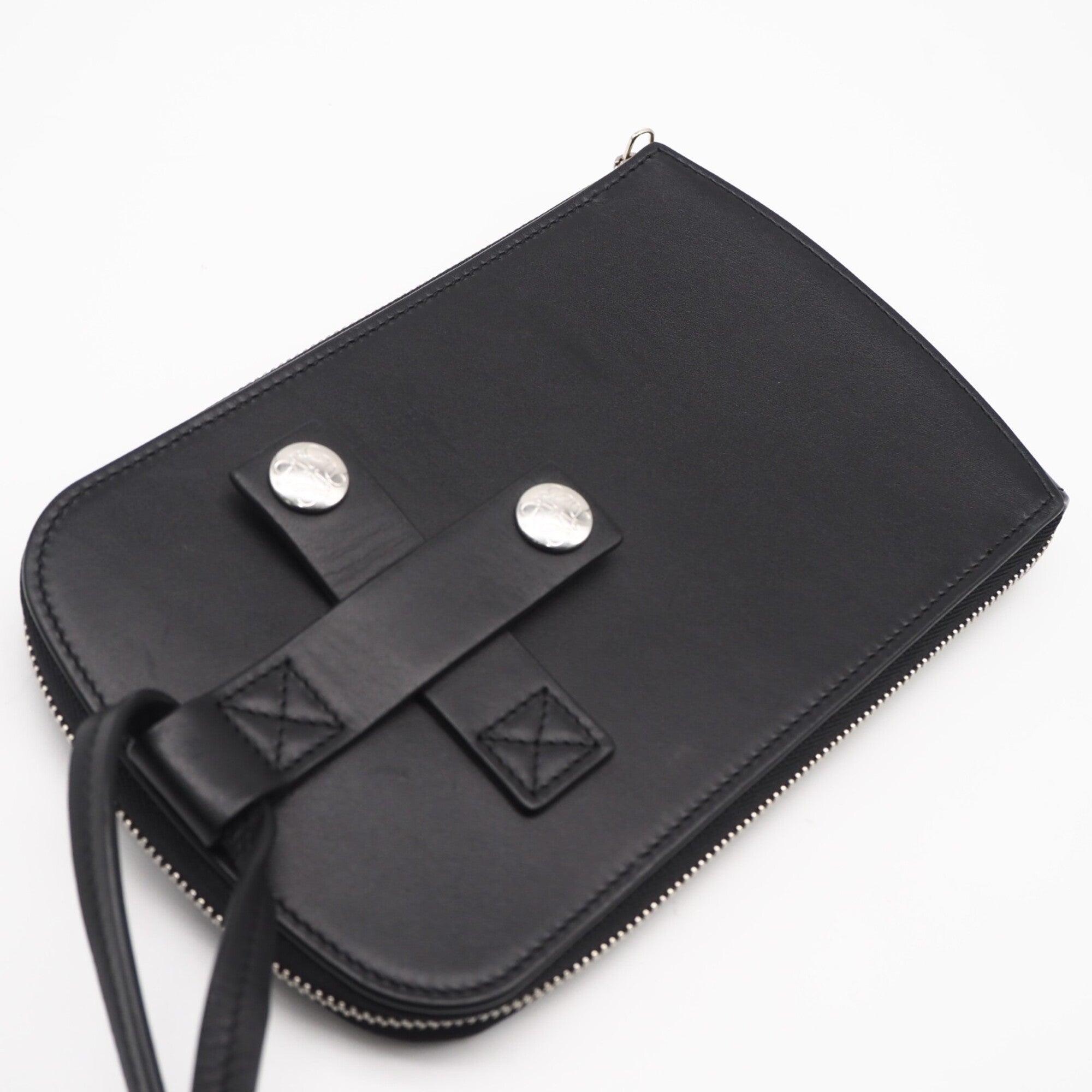 Loewe Black Leather Shoulder Bag (Pre-Owned)