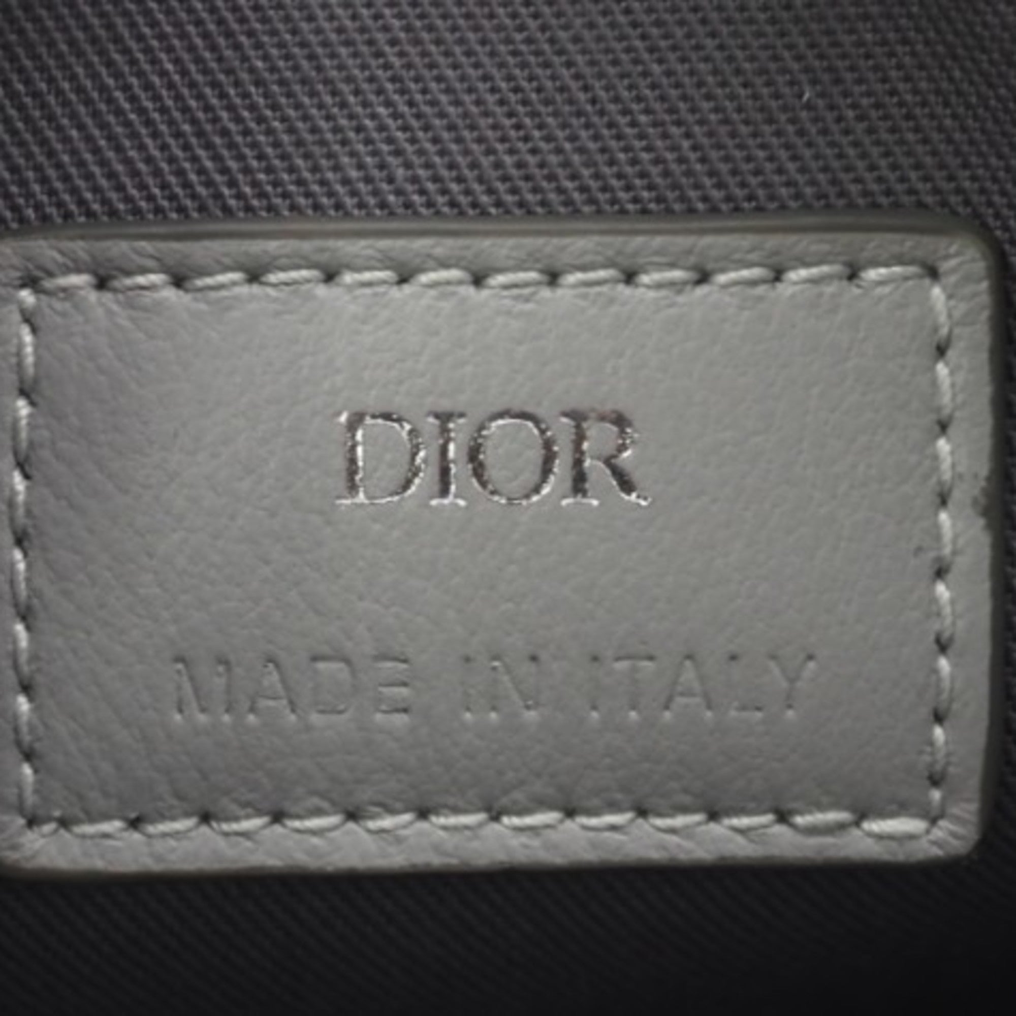 Christian Dior Gray White Leather Shoulder Bag (Pre-Owned)