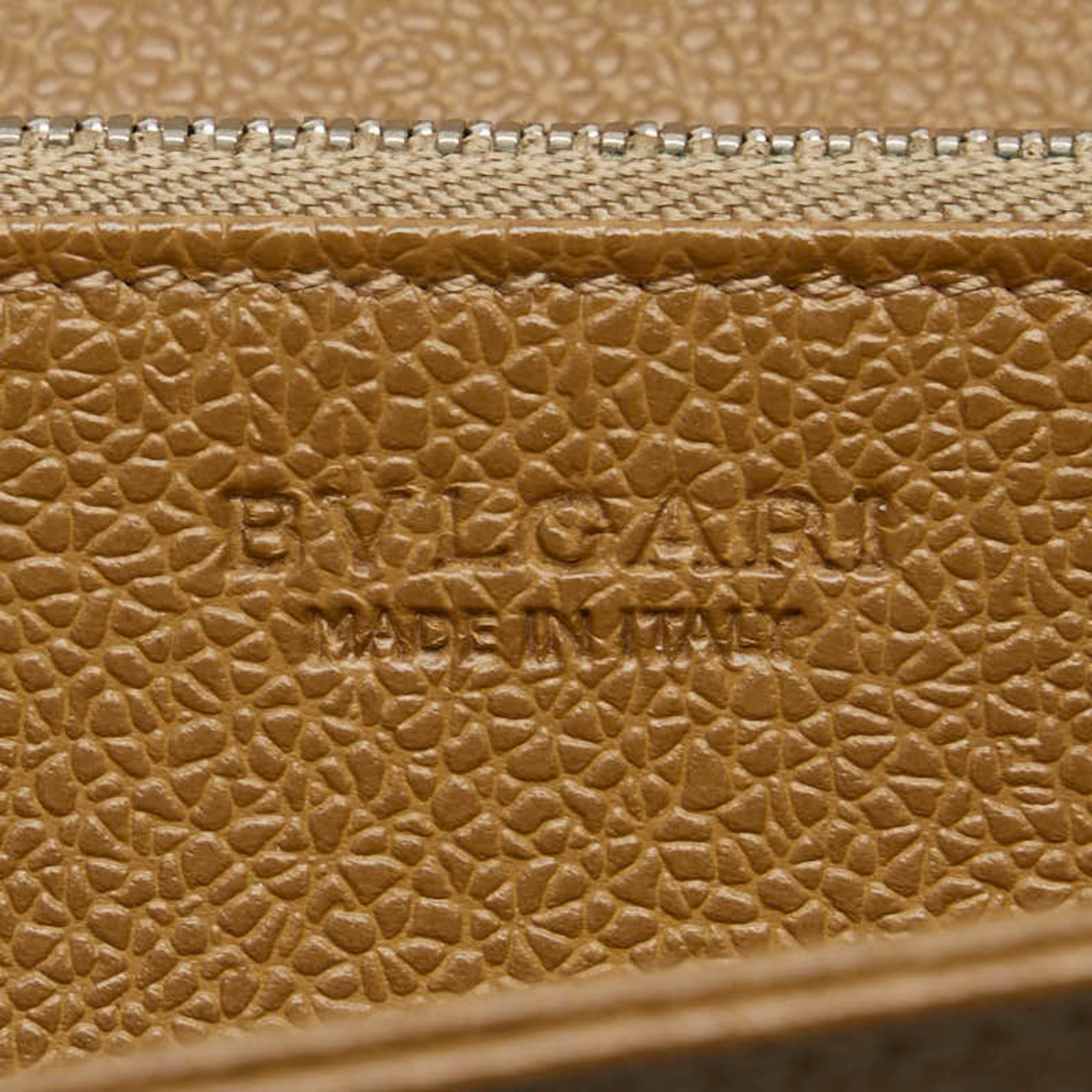 Bvlgari White Leather Long Wallet (Bi-Fold) (Pre-Owned)