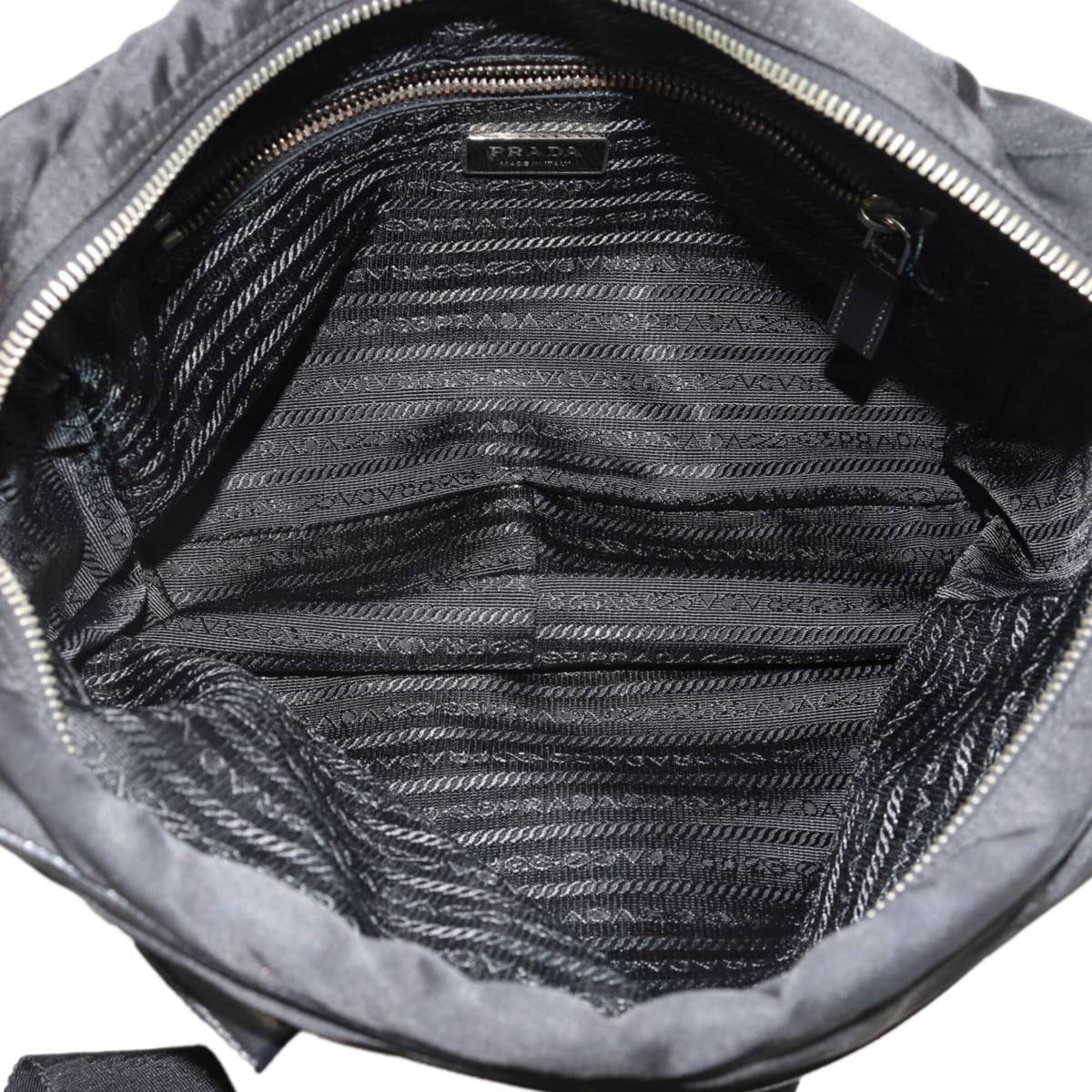Prada Black Nylon Shoulder Bag (Pre-Owned)