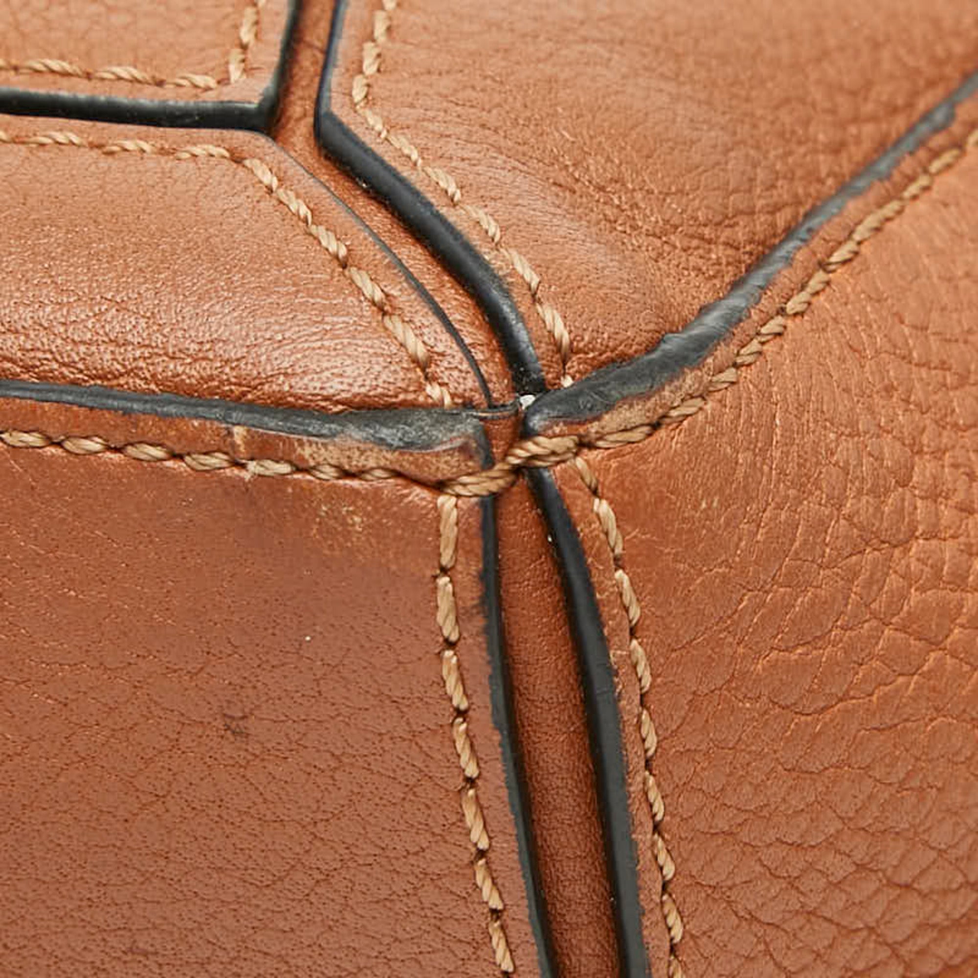 Loewe Brown Leather Handbag Shoulder Bag (Pre-Owned)