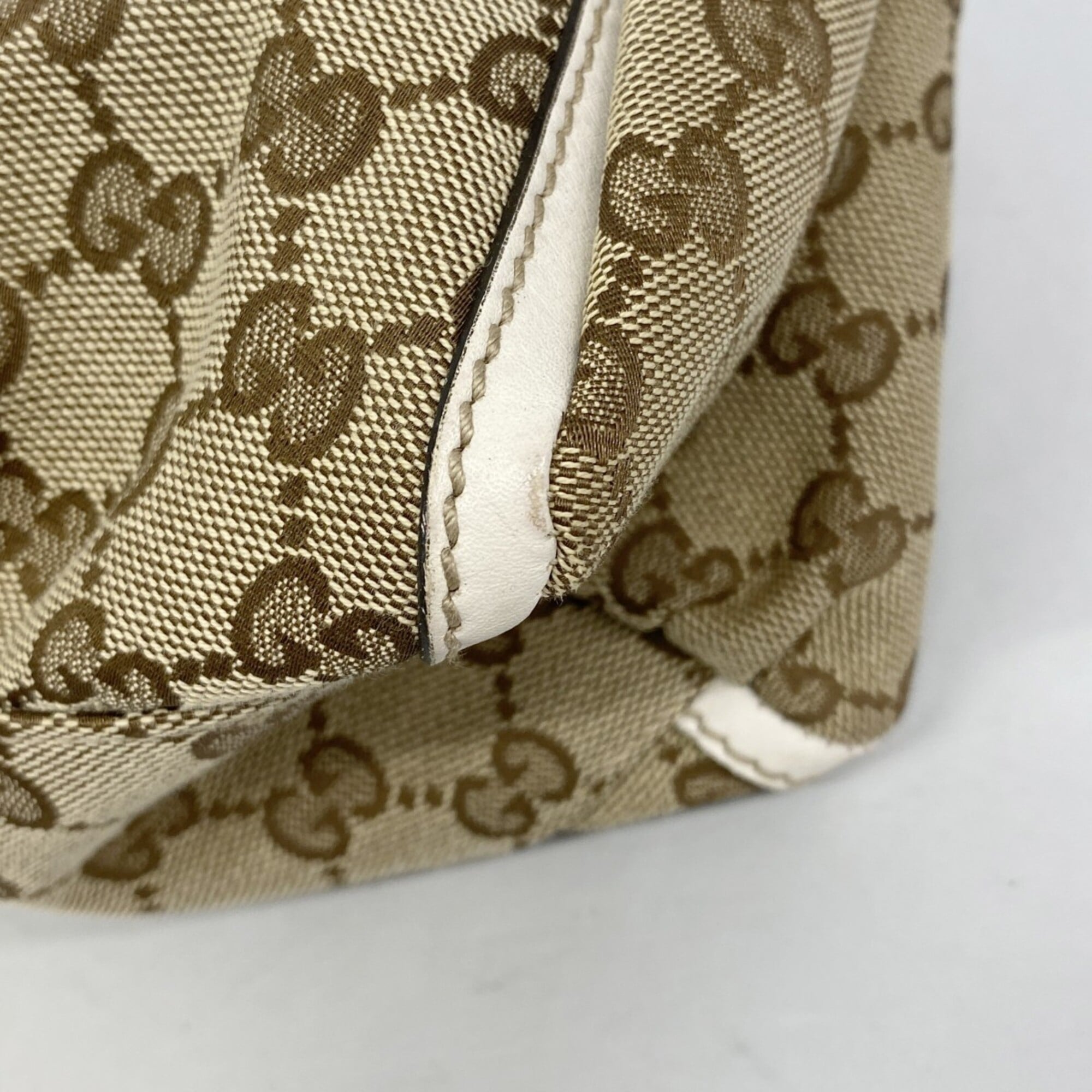 Gucci Beige Canvas Handbag (Pre-Owned)