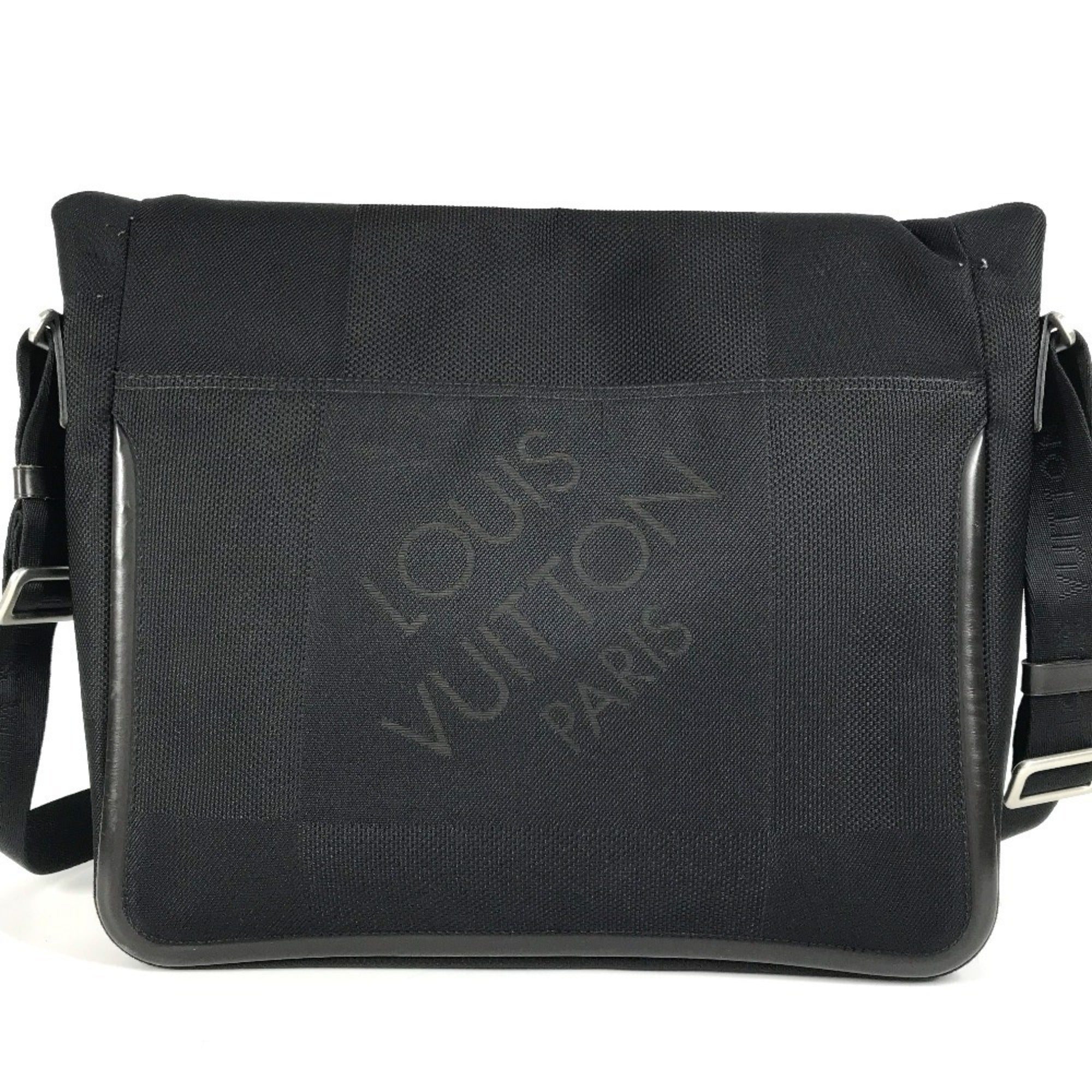 Louis Vuitton Black Noir Damier Geant Messenger Bag Shoulder Bag (Pre-Owned)