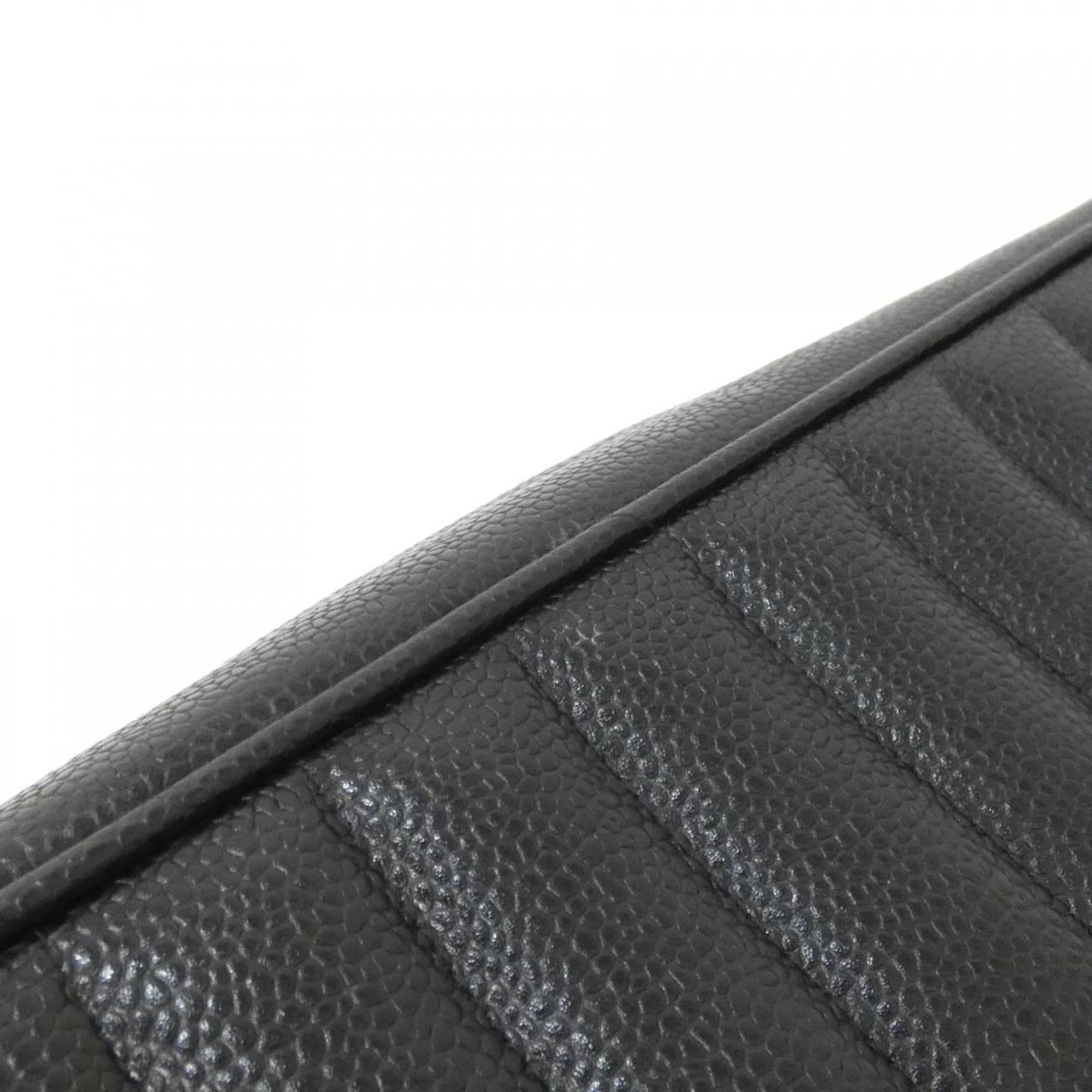Chanel Black Grained Calfskin Shoulder Bag (Pre-Owned)