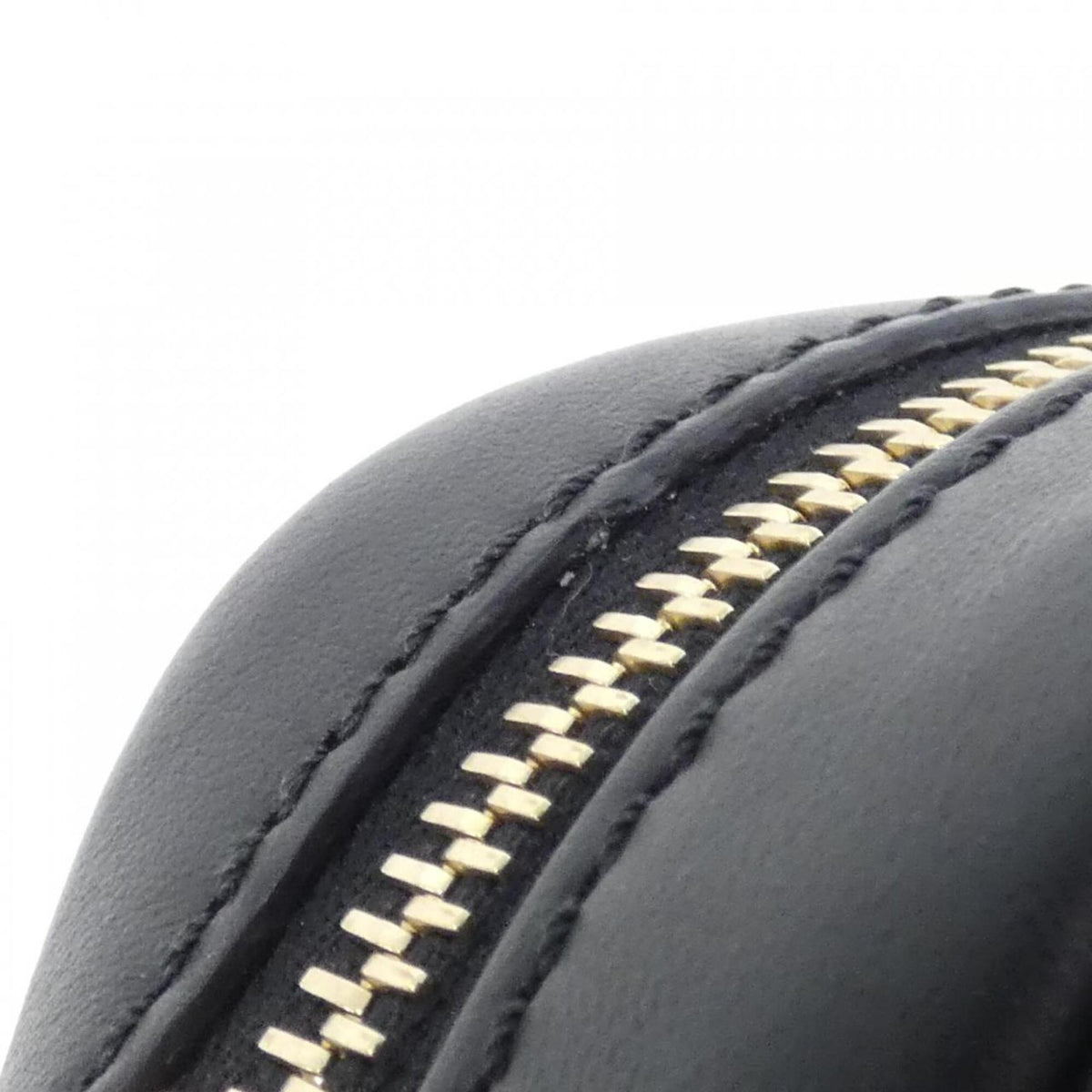 Fendi Black Leather Shoulder Bag (Pre-Owned)