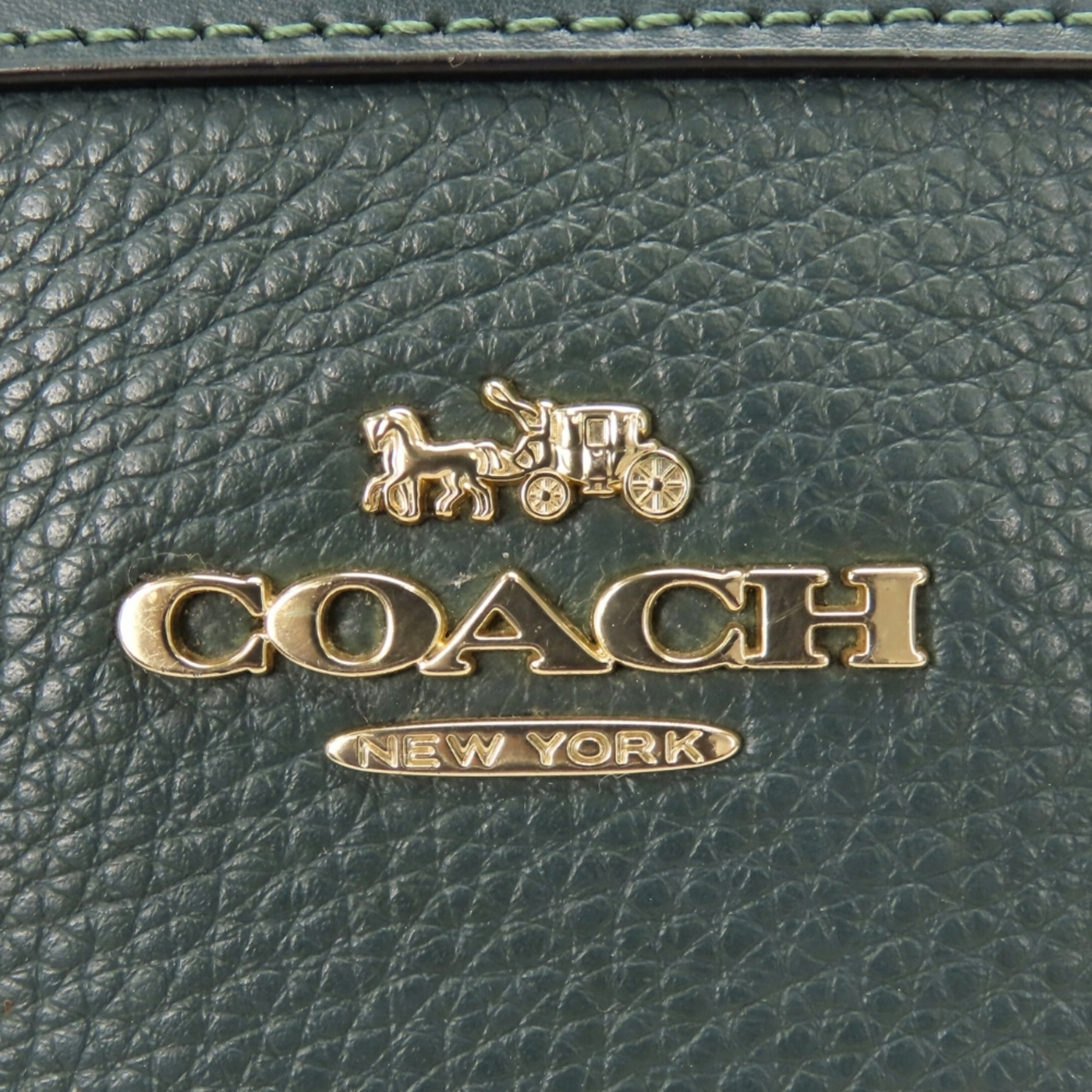 Coach Dark Green Leather Shoulder Bag (Pre-Owned)