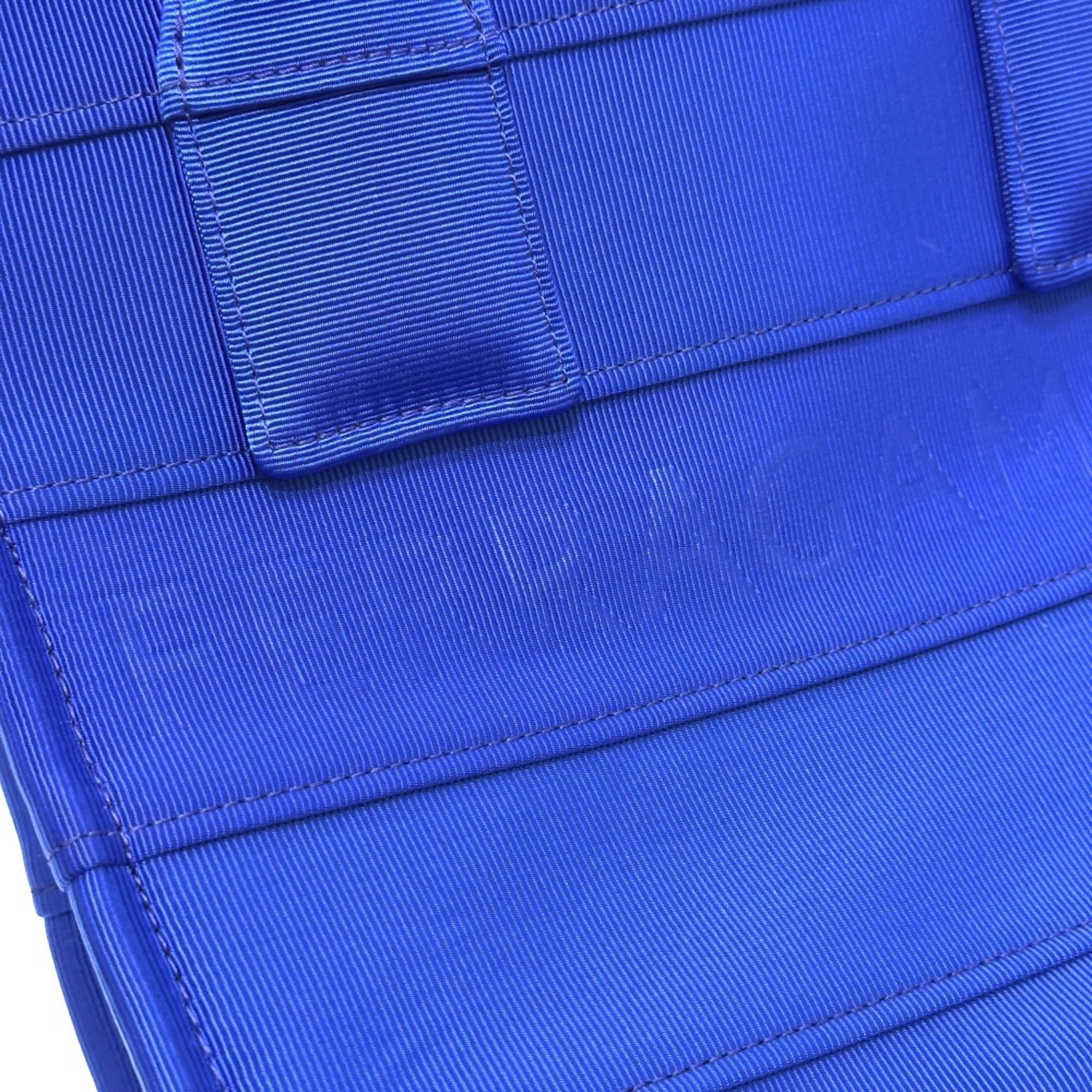 Salvatore Ferragamo Blue Canvas Handbag (Pre-Owned)