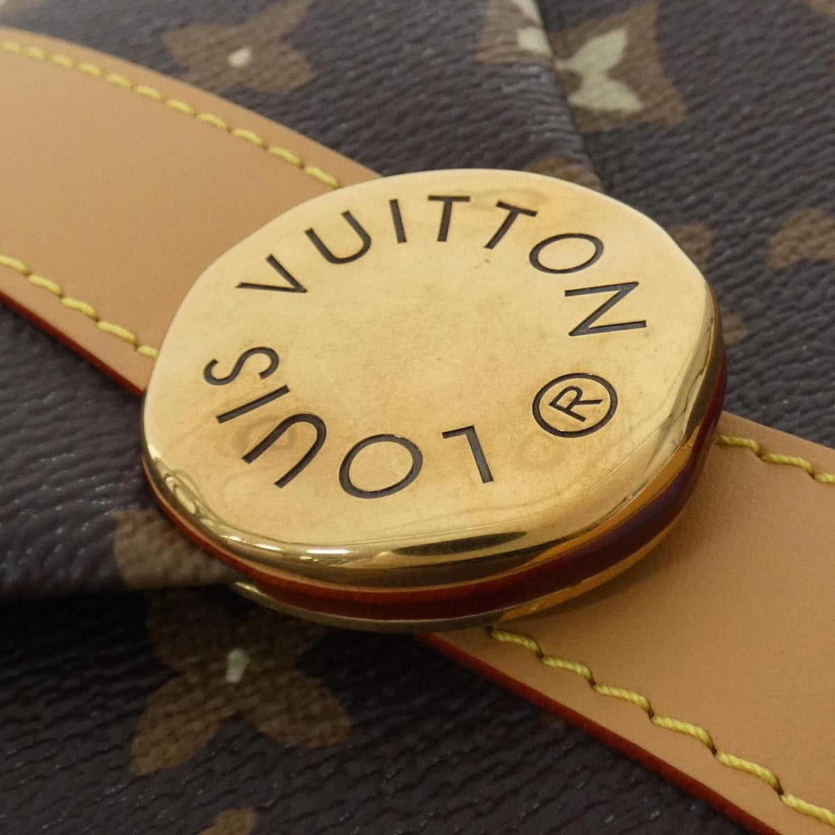 Louis Vuitton Chocolate Marron Coated Canvas Shoulder Bag (Pre-Owned)