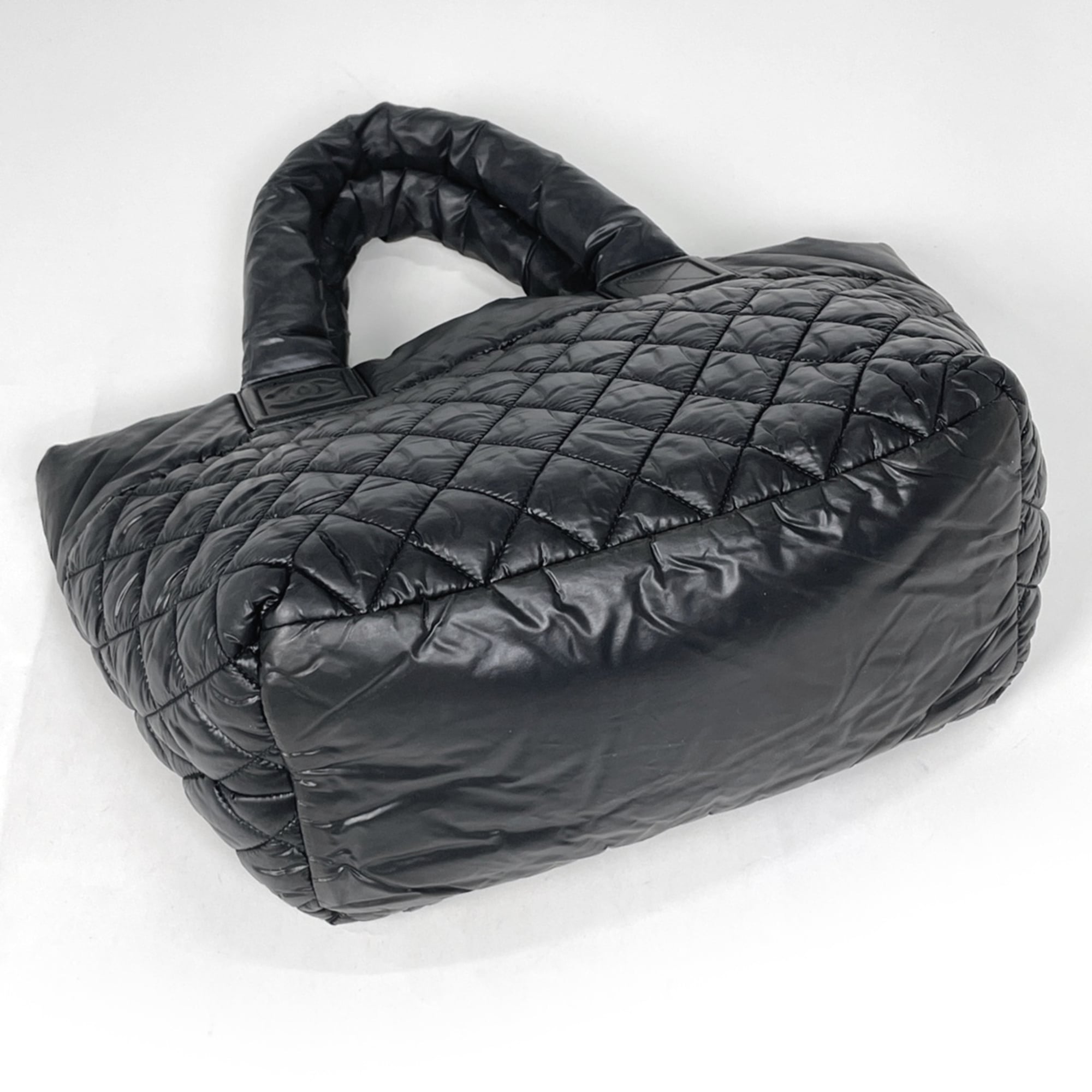 Chanel Black Nylon Handbag Tote Bag (Pre-Owned)