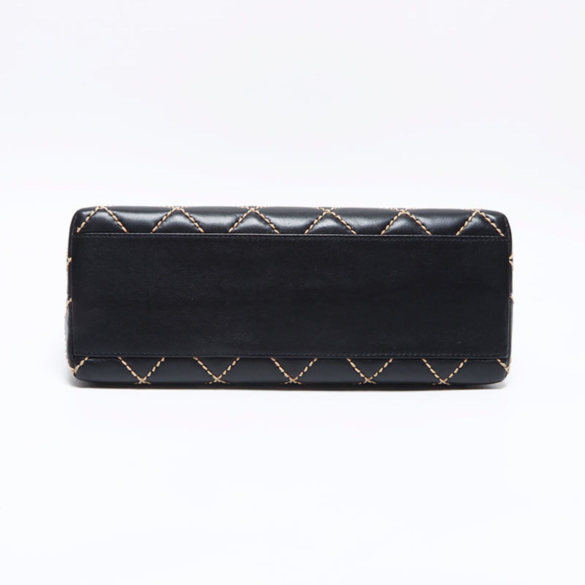 Chanel Black Handbag (Pre-Owned)