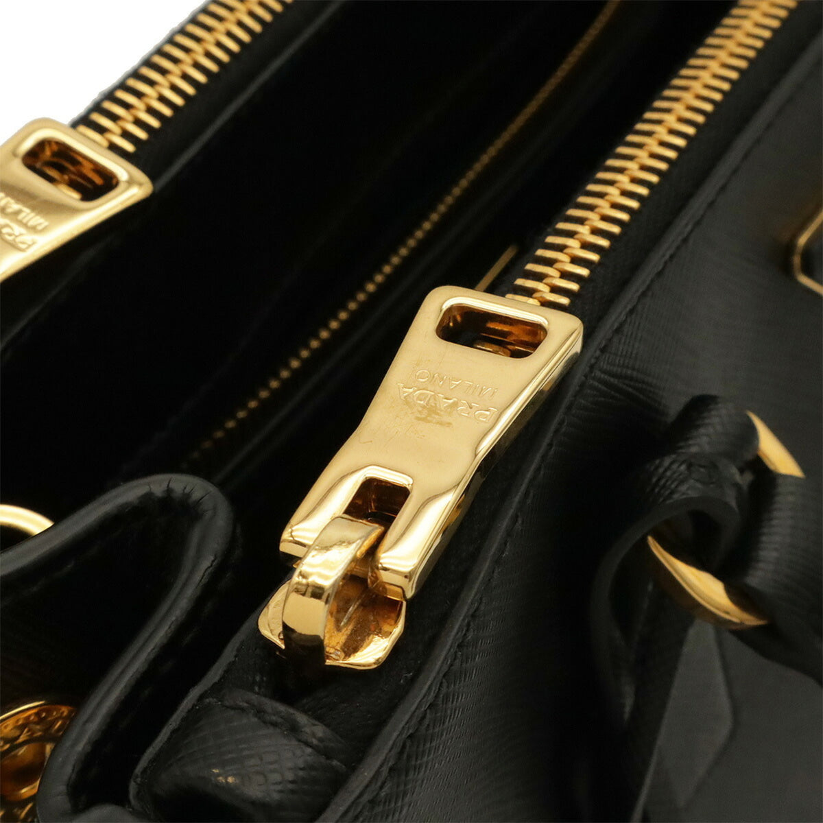 Prada Black Nero Leather Handbag Shoulder Bag (Pre-Owned)