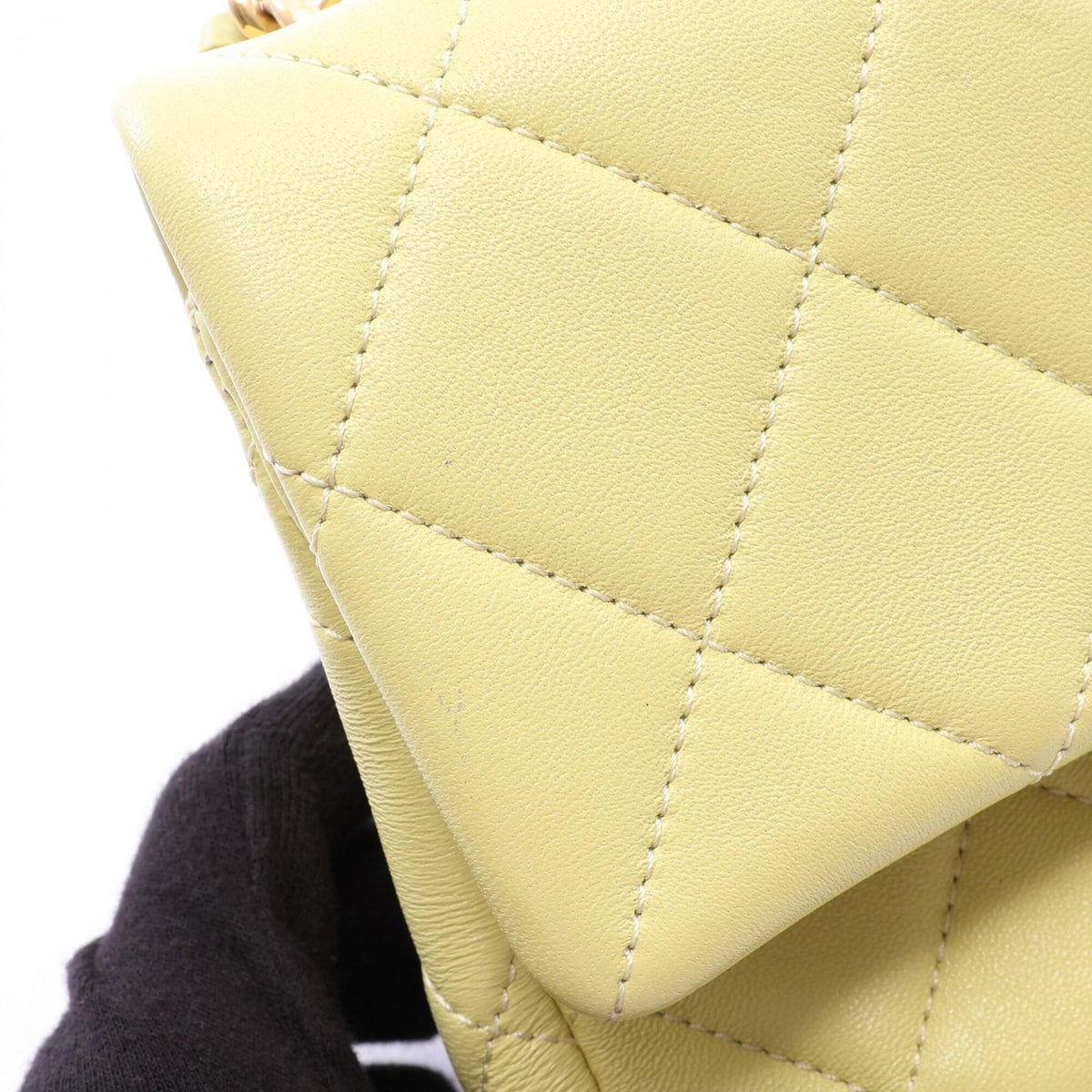 Chanel Yellow Leather Handbag Shoulder Bag (Pre-Owned)