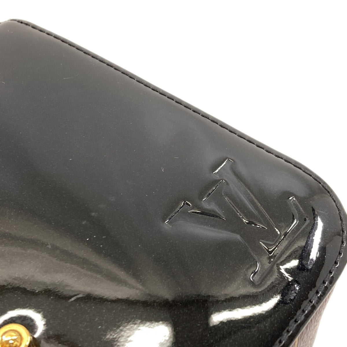 Louis Vuitton Black Cherry Vernis Handbag (Pre-Owned)