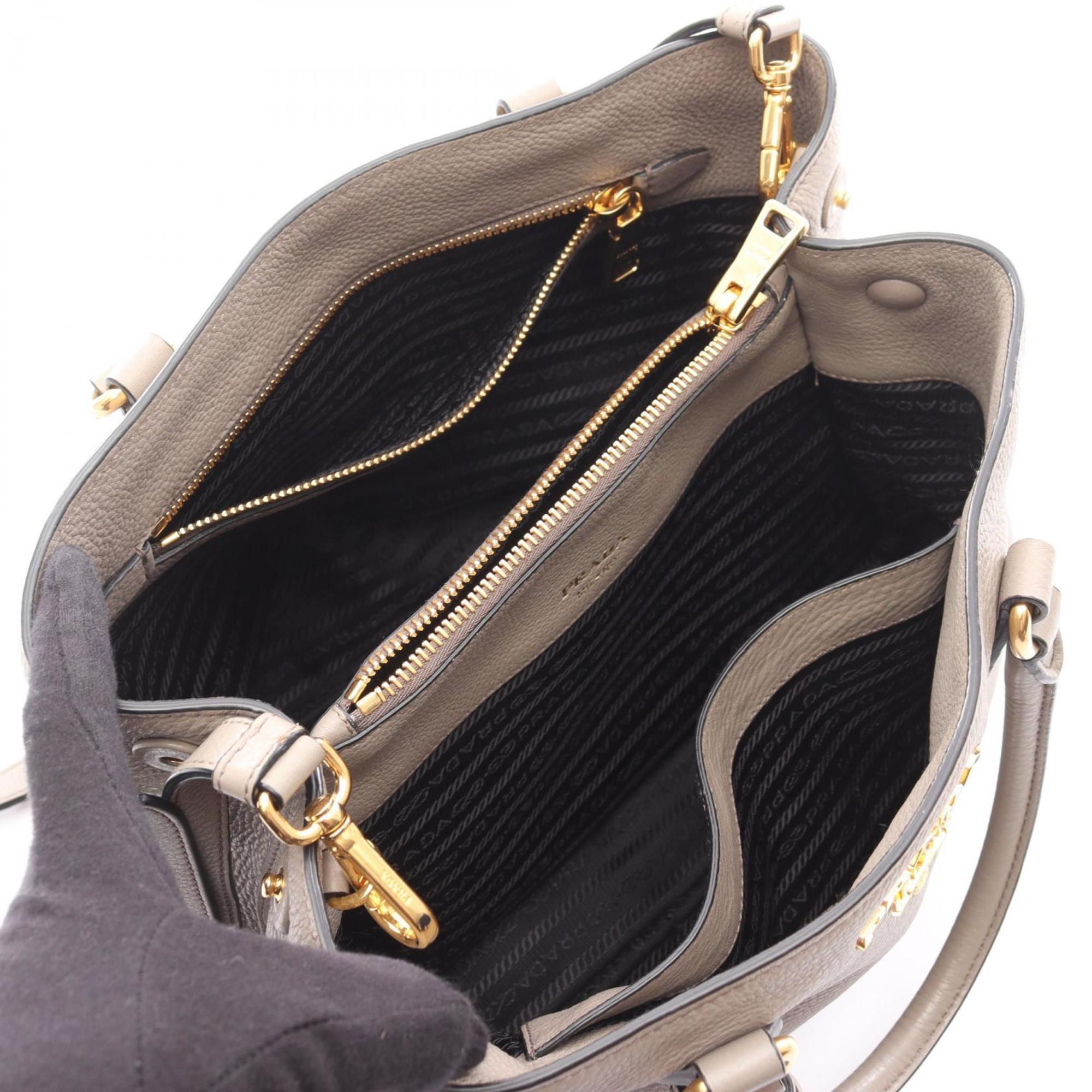 Prada Beige Leather Handbag (Pre-Owned)