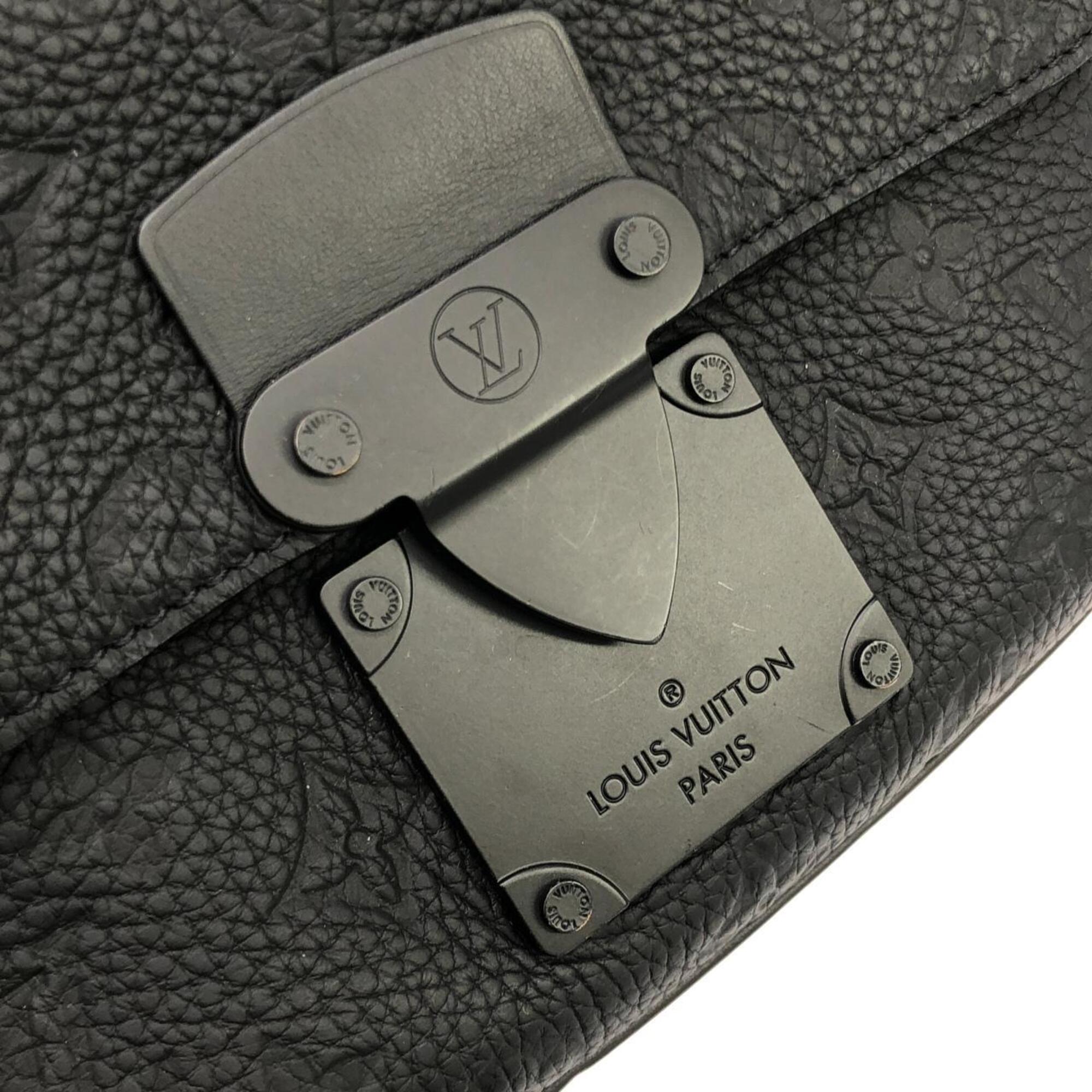 Louis Vuitton Black Leather Shoulder Bag (Pre-Owned)