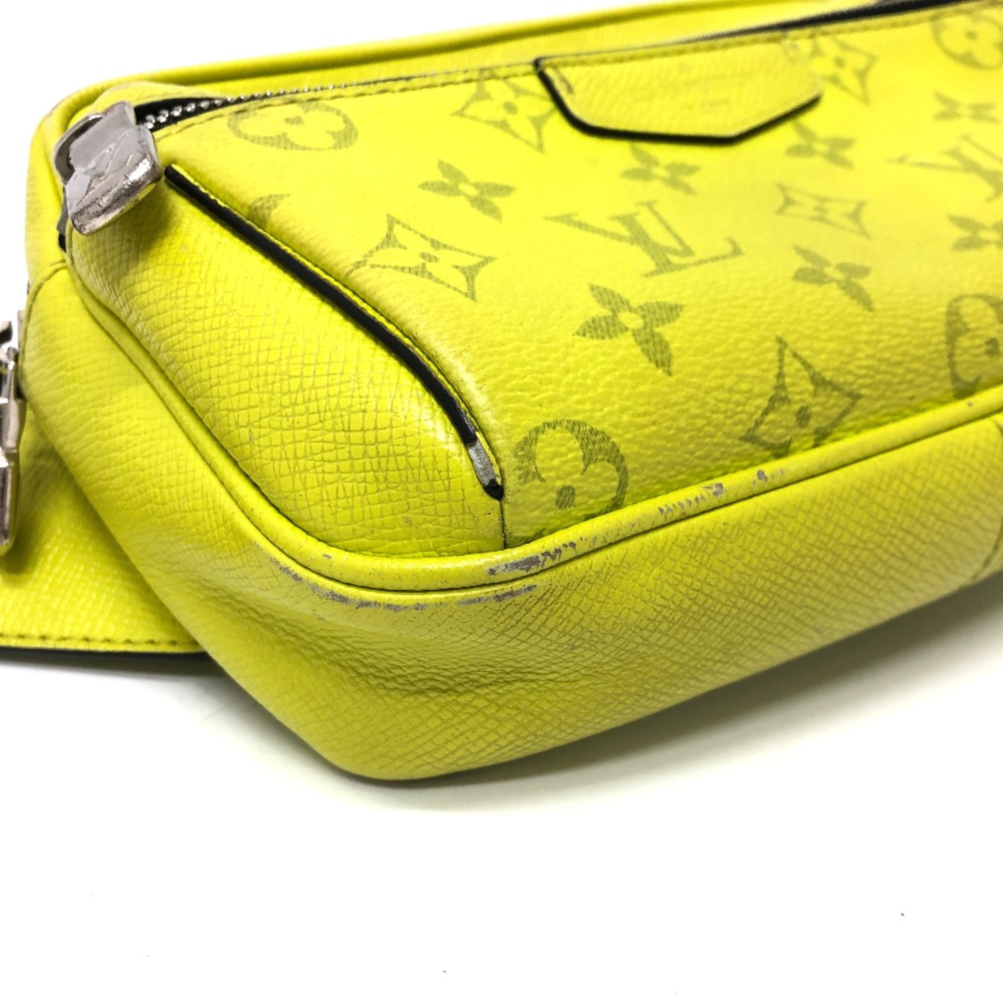 Louis Vuitton Yellow Leather Other (Pre-Owned)
