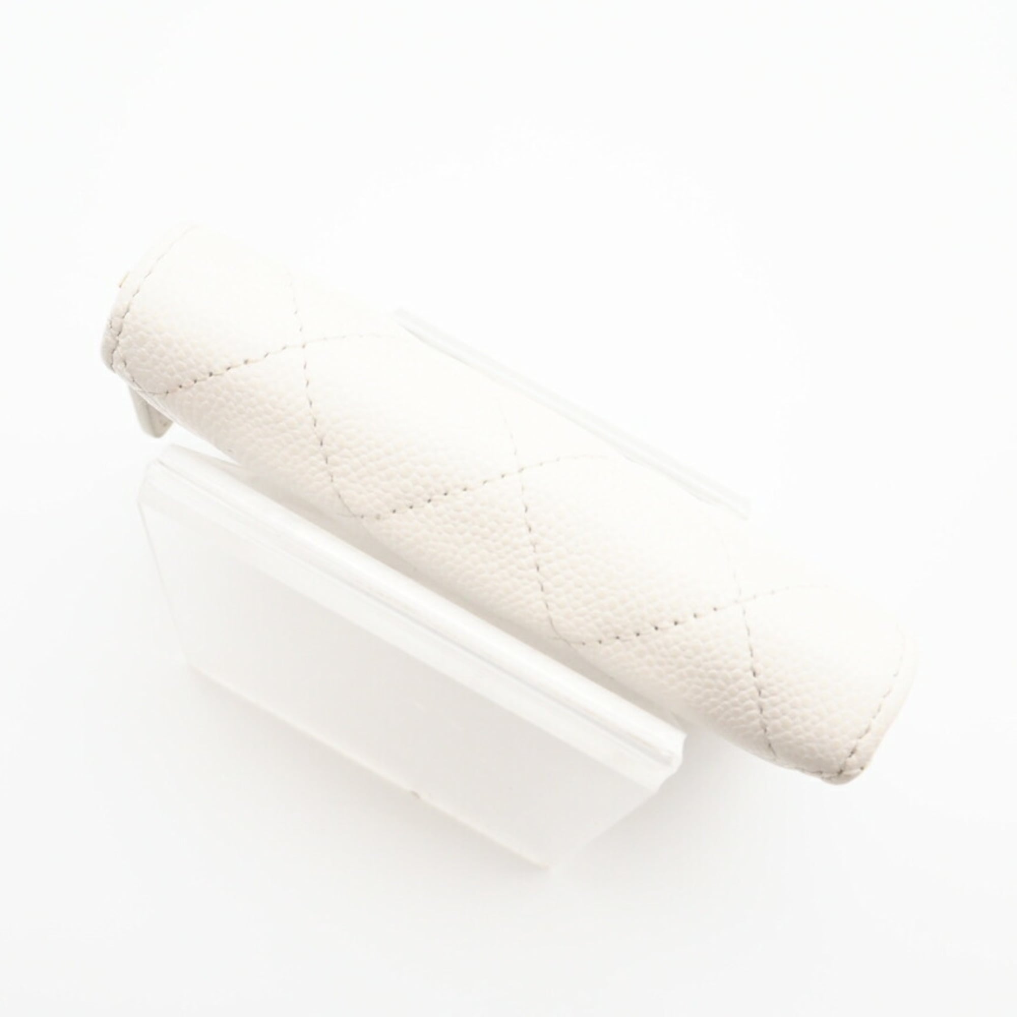 Chanel White Grained Calfskin Coin Purse/Coin Case (Pre-Owned)