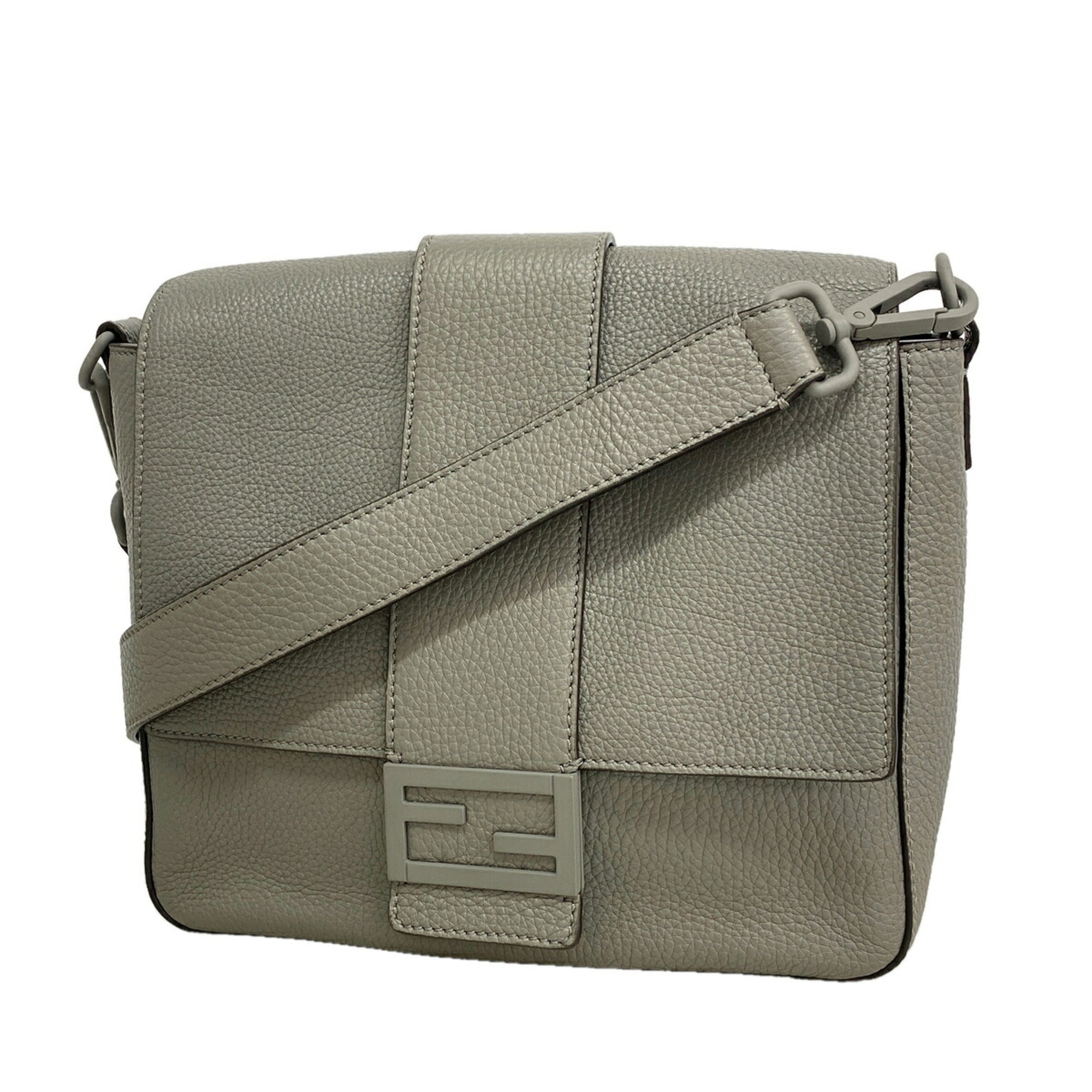 Fendi Gray Leather Shoulder Bag (Pre-Owned)